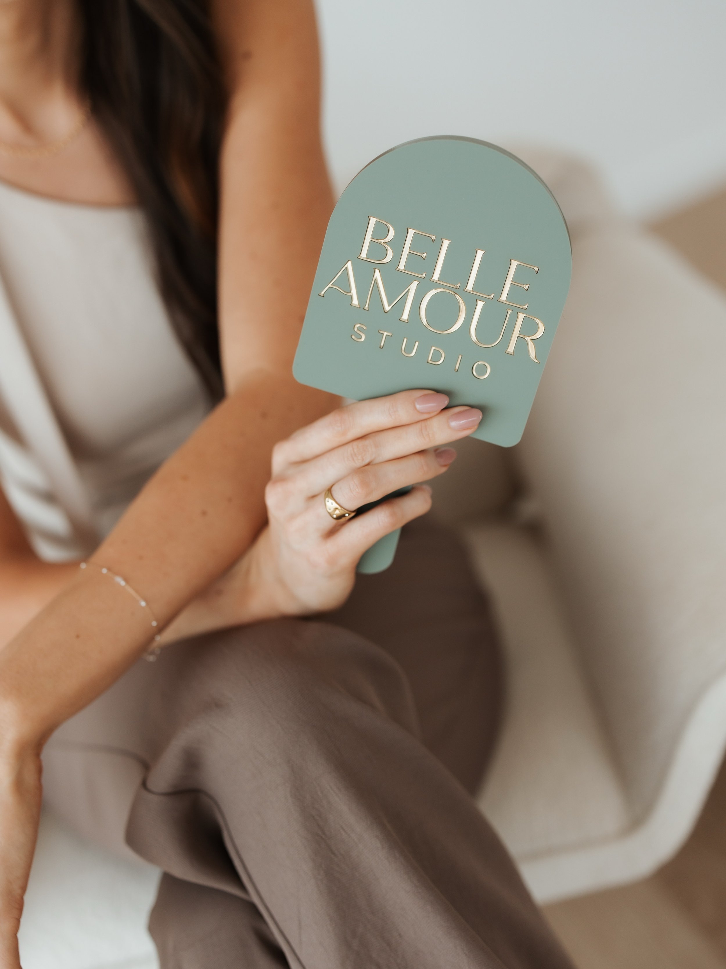 Businesses and to my Students&hellip; Bec from @becdesign.co.nz helped me recently with some branding and updating my website photos 😍 

If you&rsquo;re in need of branding, mirrors, signage or beautiful jewellery I can&rsquo;t recommend her enough 