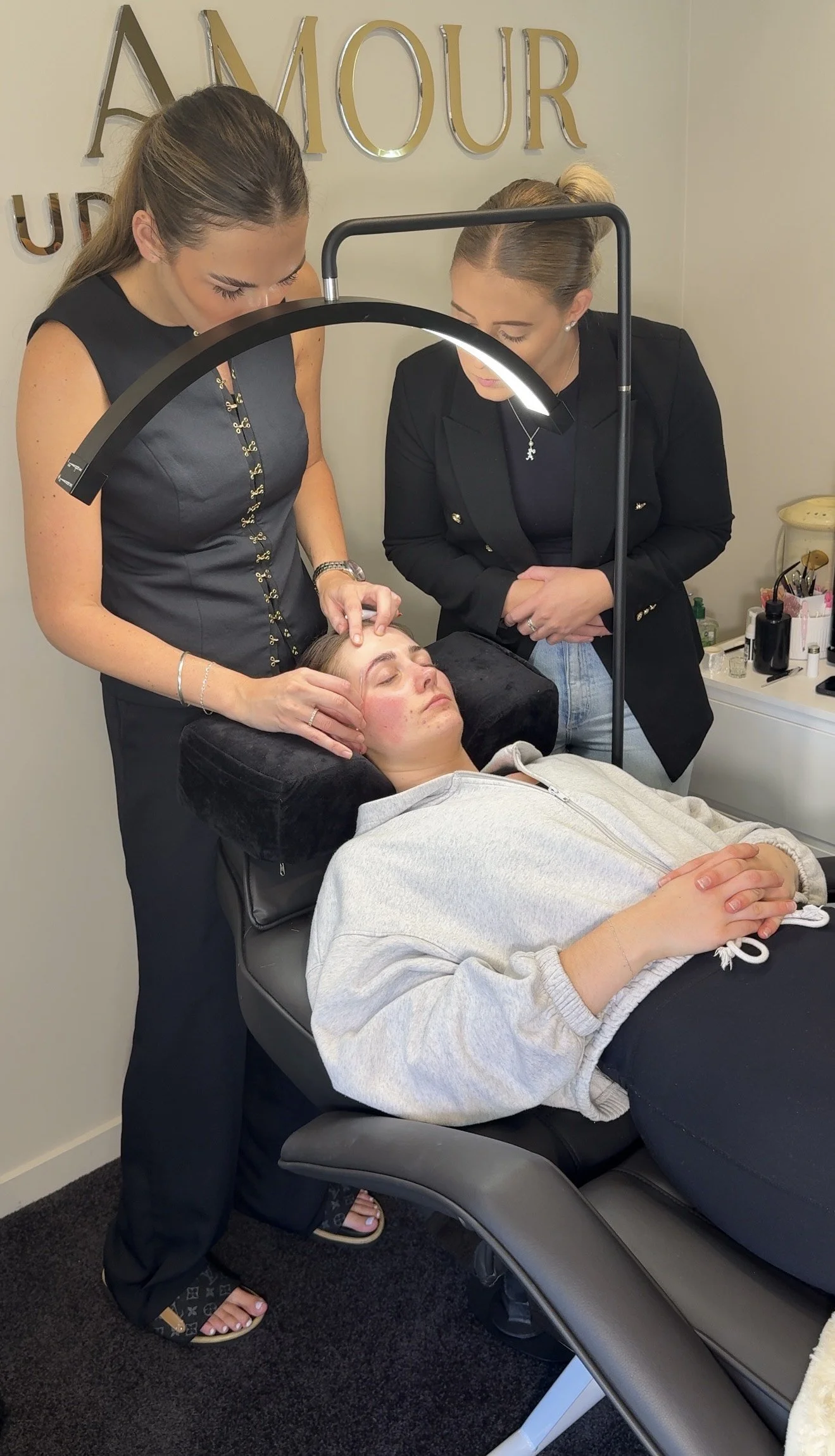 In person Lashes and brow courses Christchurch