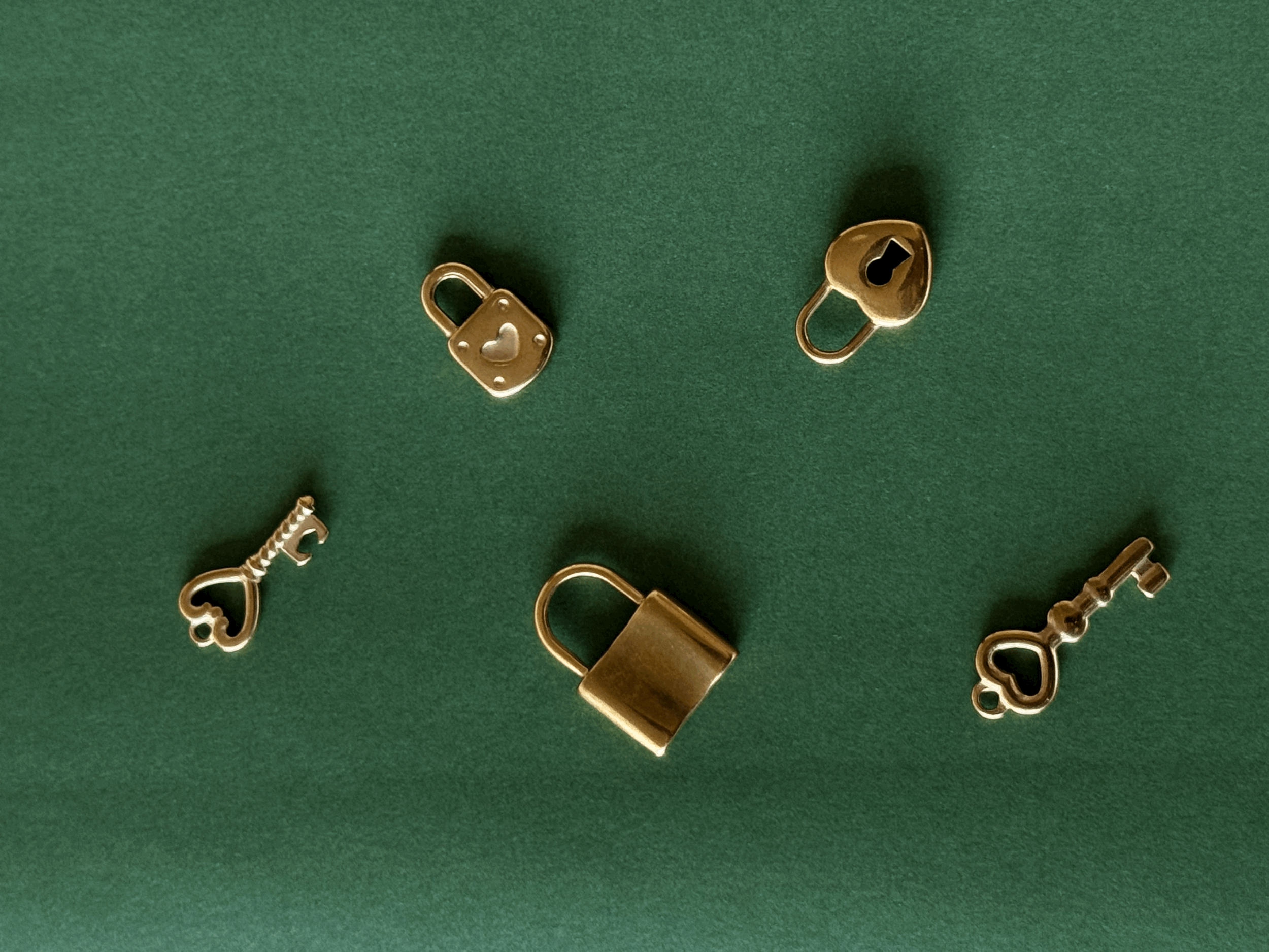 Love Lock and Key Charms ๐
