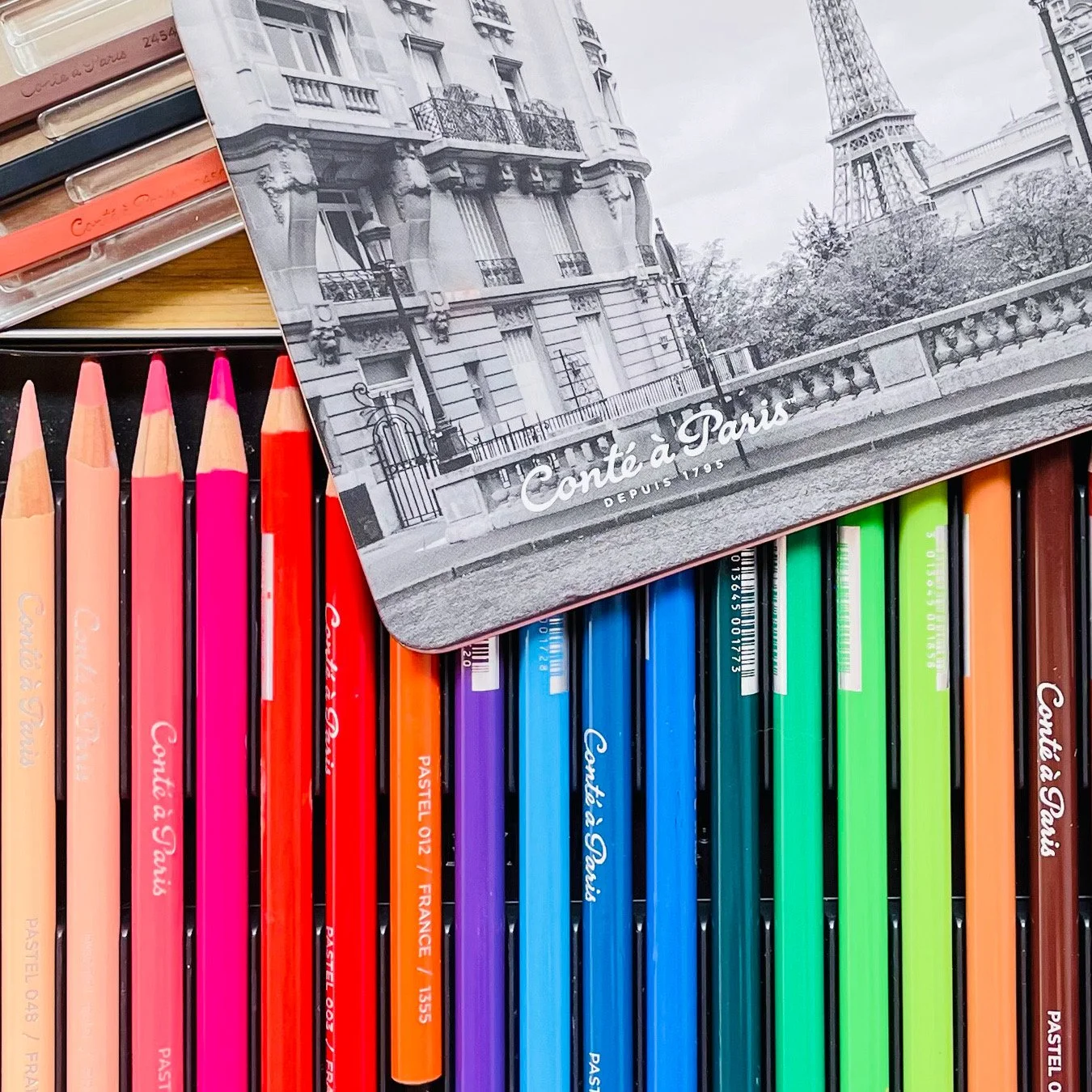 Conté à Paris, du carnet au grand format