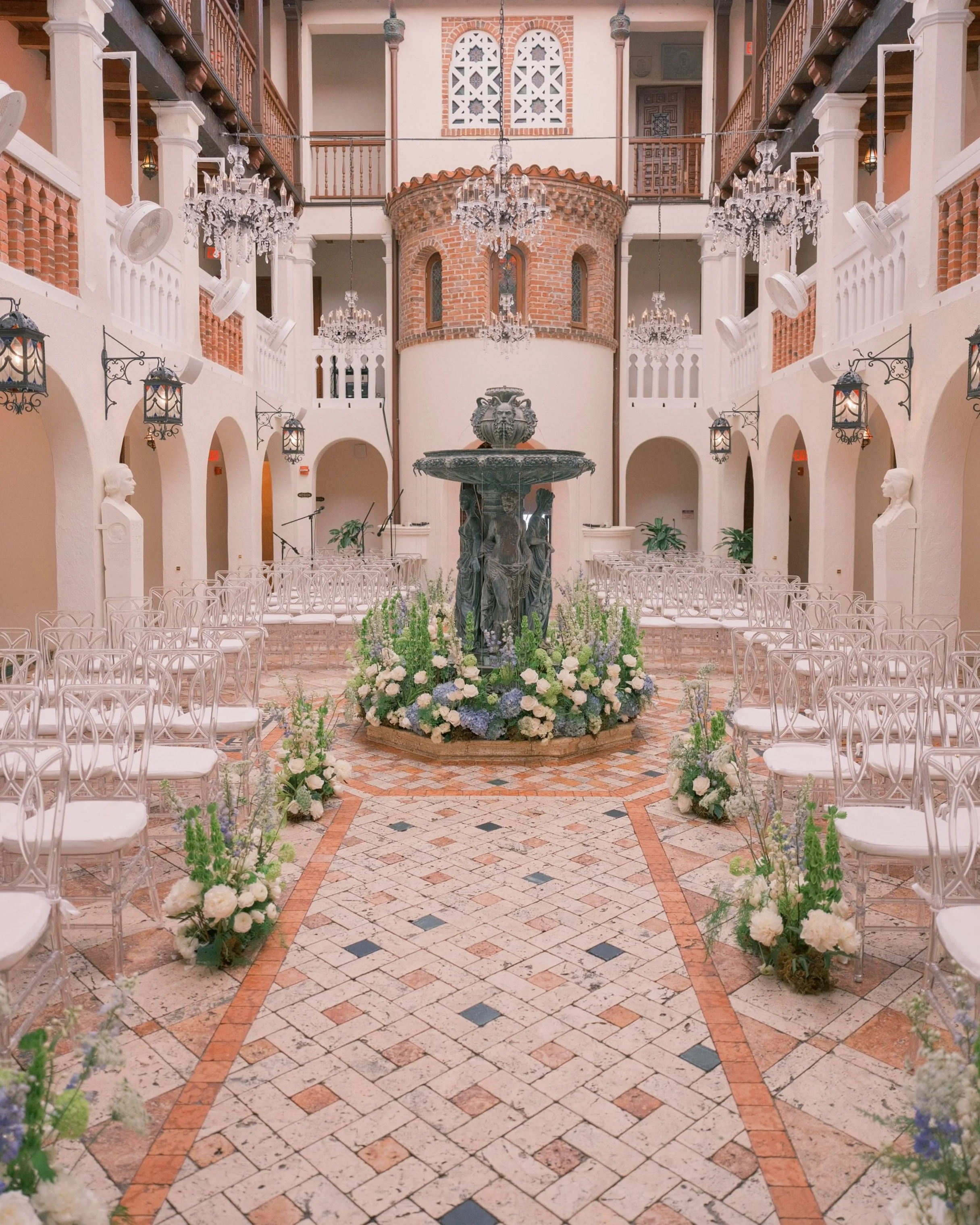 agoodaffair.com+%7C+A+Good+Affair+Events+%7C+The+Villa+Casa+Casuarina+Miami+Beach+Florida+Weddings+%7C+Michael+and+Anna+Costa+Photography+%7C+Southern+California+Destination+Wedding+Planner+Designer+Coordinator++6+%281%29.jpg