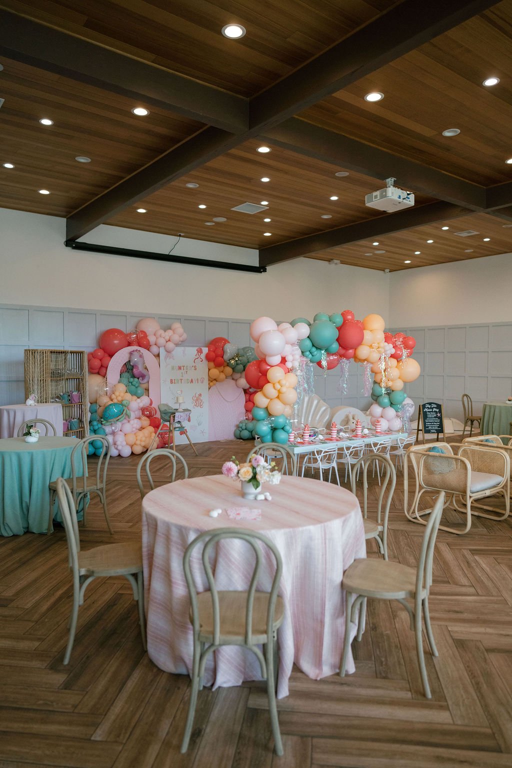 TravisBatemanPhoto_HuntersFirstBirthday-40.jpg