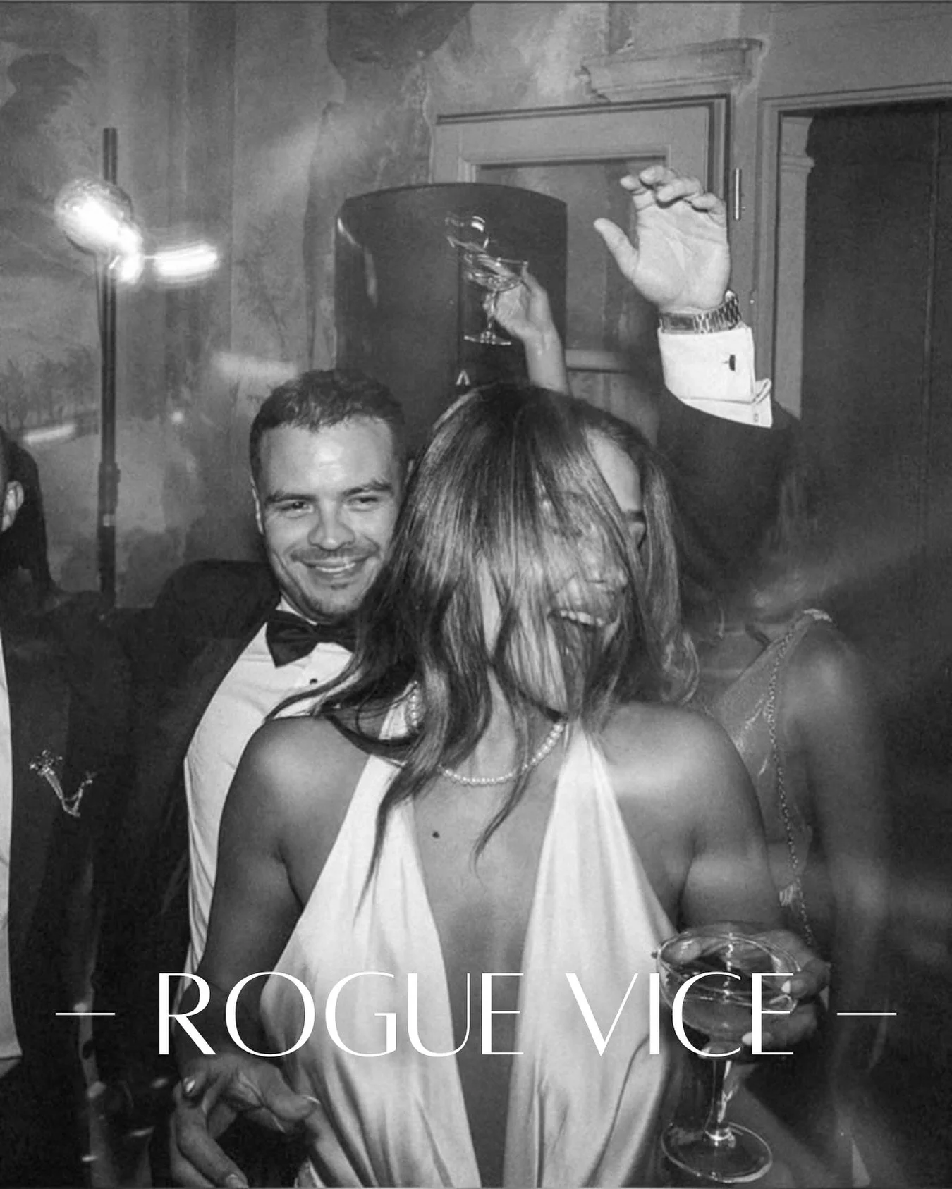 Eriliste hetkede nimel 🥂

#RogueVice
#WeekendVibes
#FridayToSaturday
#HetkedMisLoevad
#StyleAndVice
#EileOliEile
#EluMaitsebH&auml;sti
#ViceLife
#WeekendStories
#SundayMood