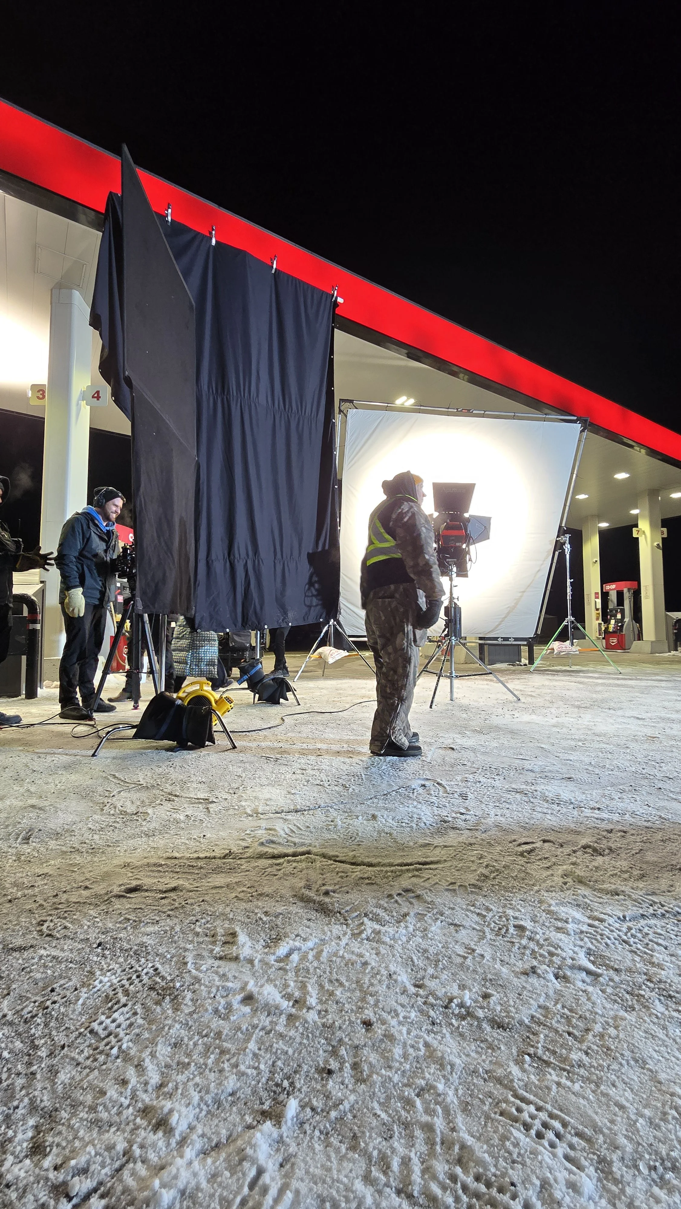 Aputure Xt52. 12X Hi-lite diffusion, 4X 216 frame. Solid, Boom arm, Combo stand, Mombo Combo, C stand, Panel lite, Nanlite 306C, Nanlite 240CL, Nanlite 60CL, Brute, Honda 7000i ES generator, Honda 2200i generator, Ecoflow, Aputure 600X, Aputure 300D,
