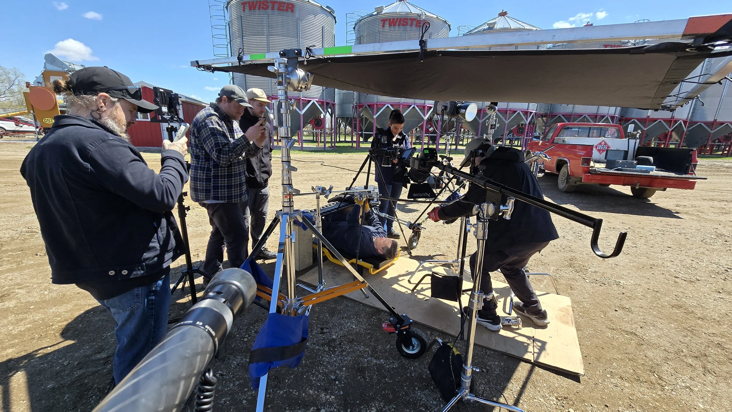 Aputure Xt52. 12X Hi-lite diffusion, 4X 216 frame. Solid, Boom arm, Combo stand, Mombo Combo