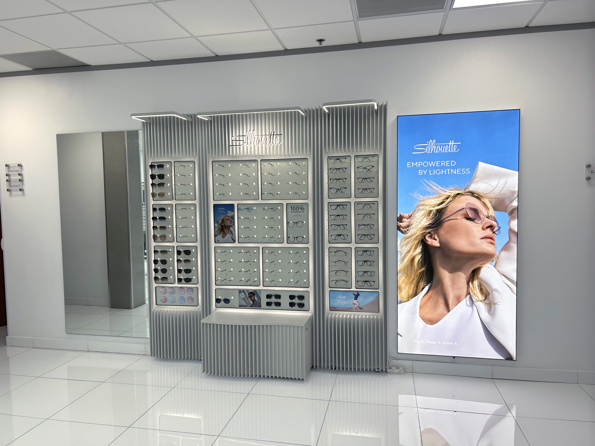 6.16 e Vision Unlimited Doral_SIS+SEG+MIRROR fully merchandised LIGHTENED.png