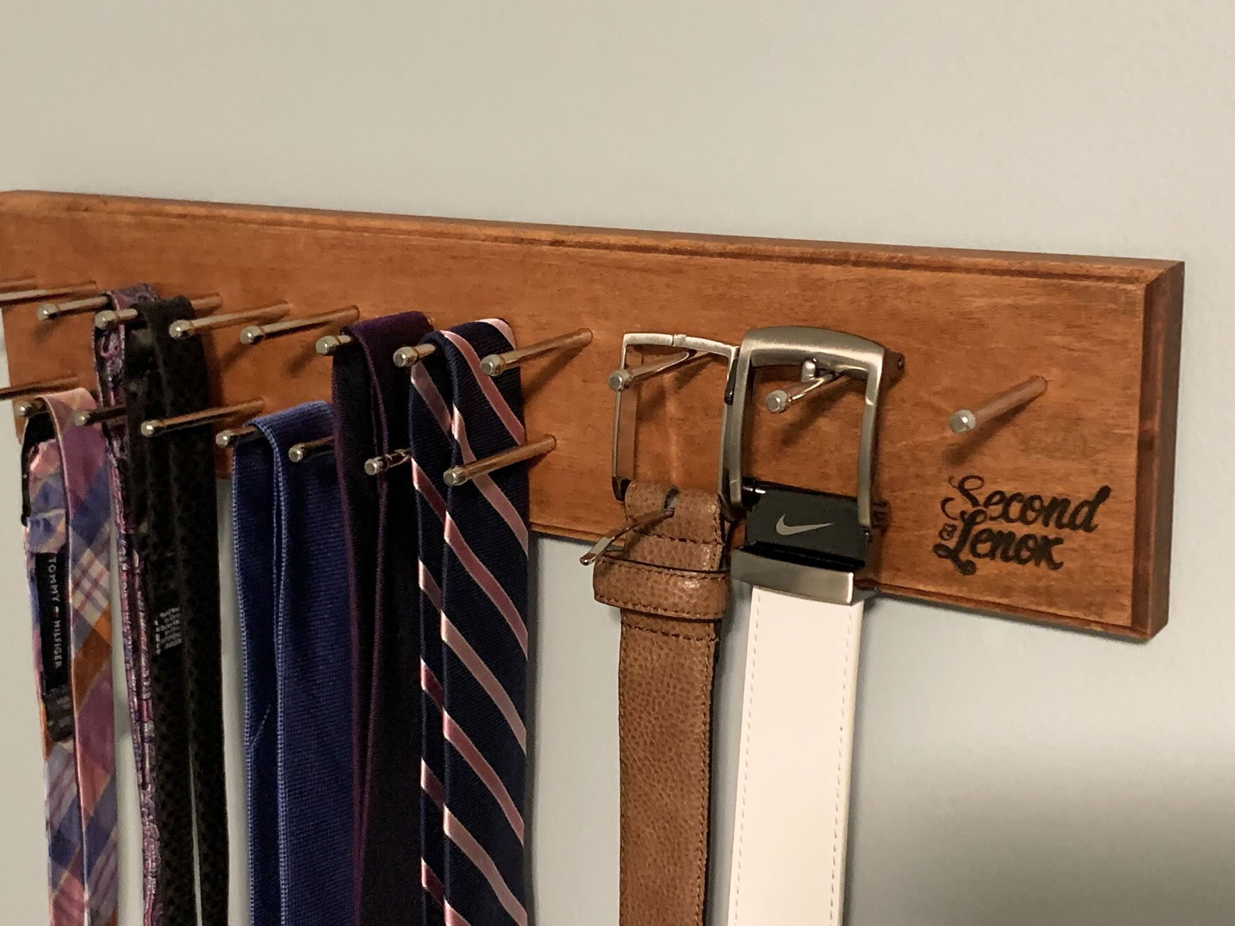 feature-tie-belt-rack-2.jpg