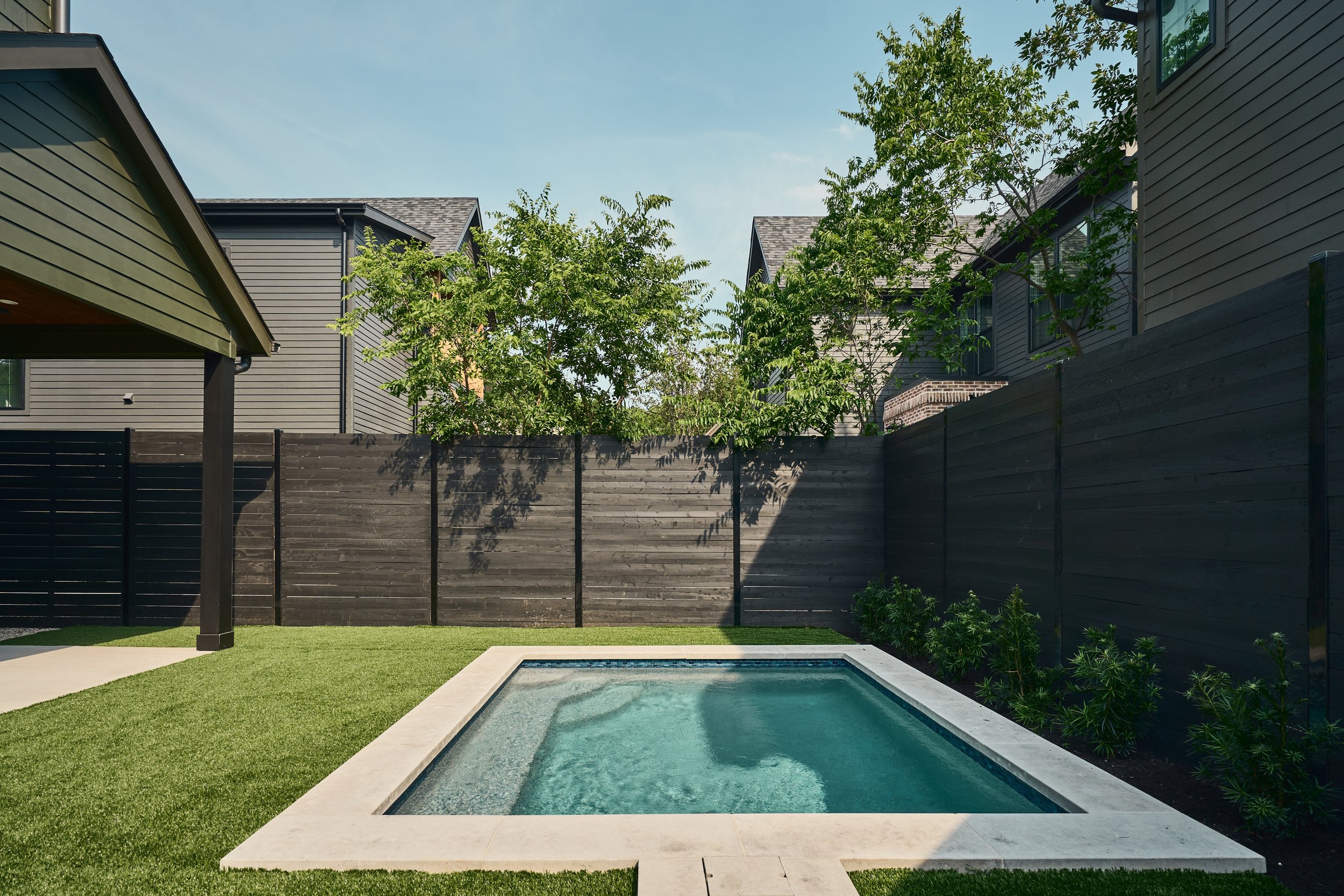 113u1 Backyard Smallsize.jpeg