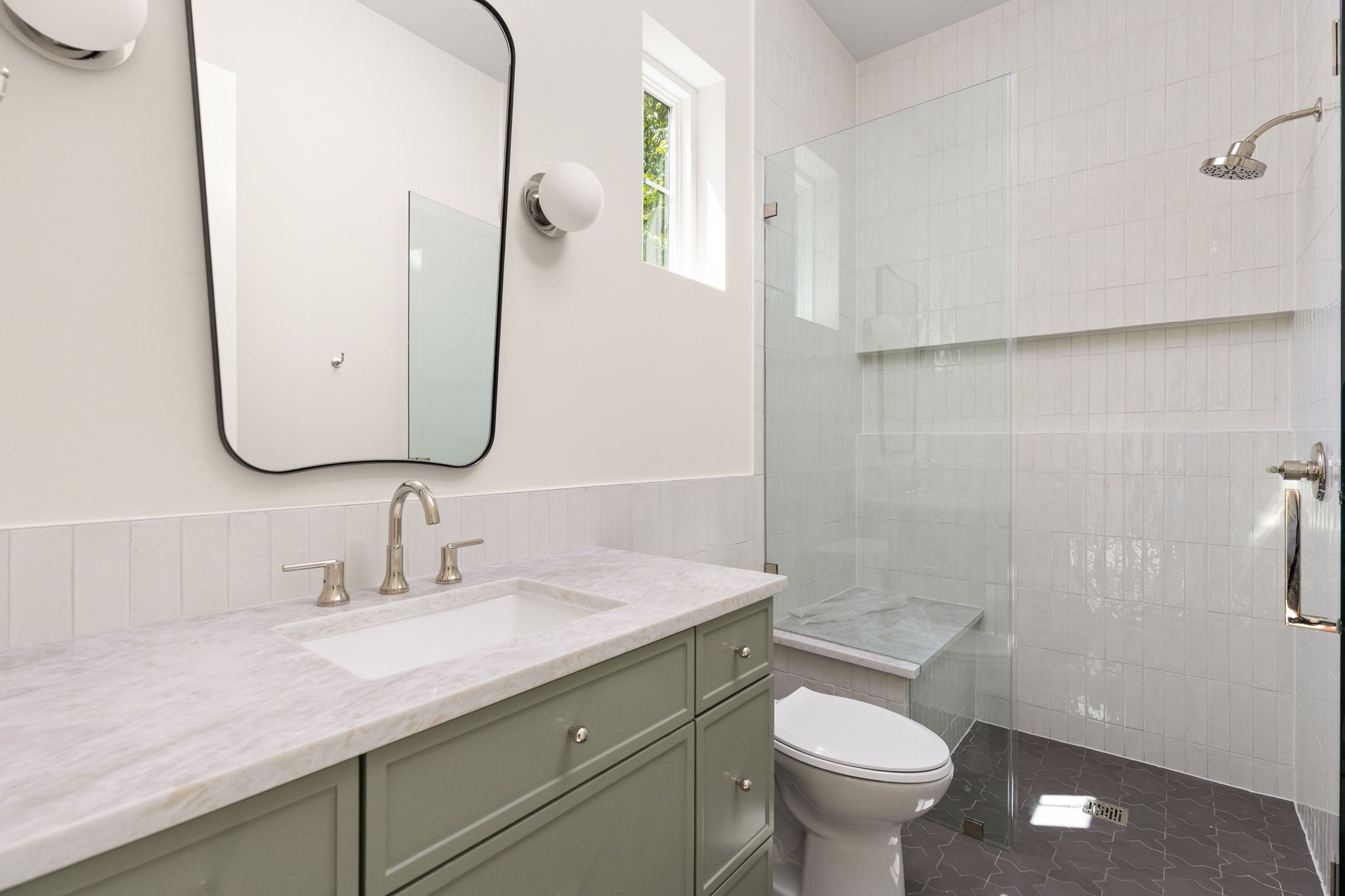 43-web-or-mls-706 E 46th St-43.jpeg