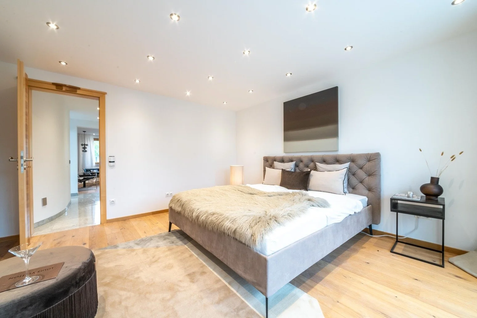 HOMESTAGING-GESCHKA-SCHLAFZIMMER.jpg