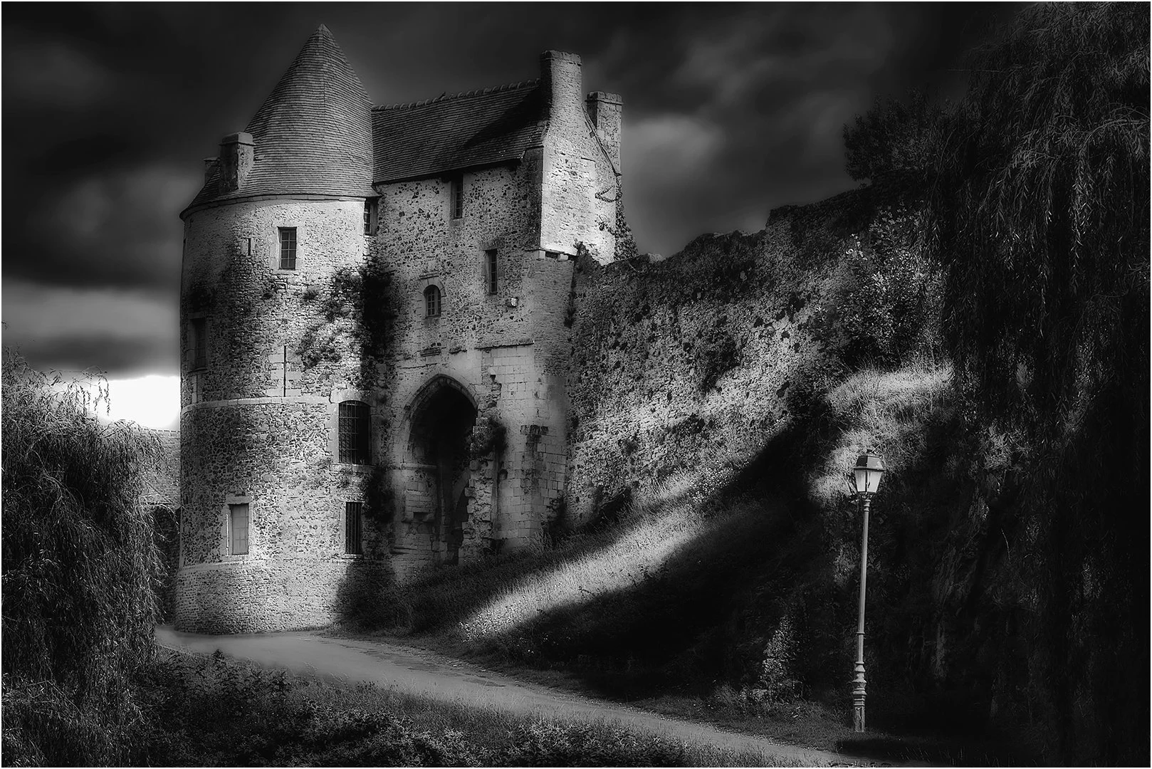 Haunted - Steve Knight