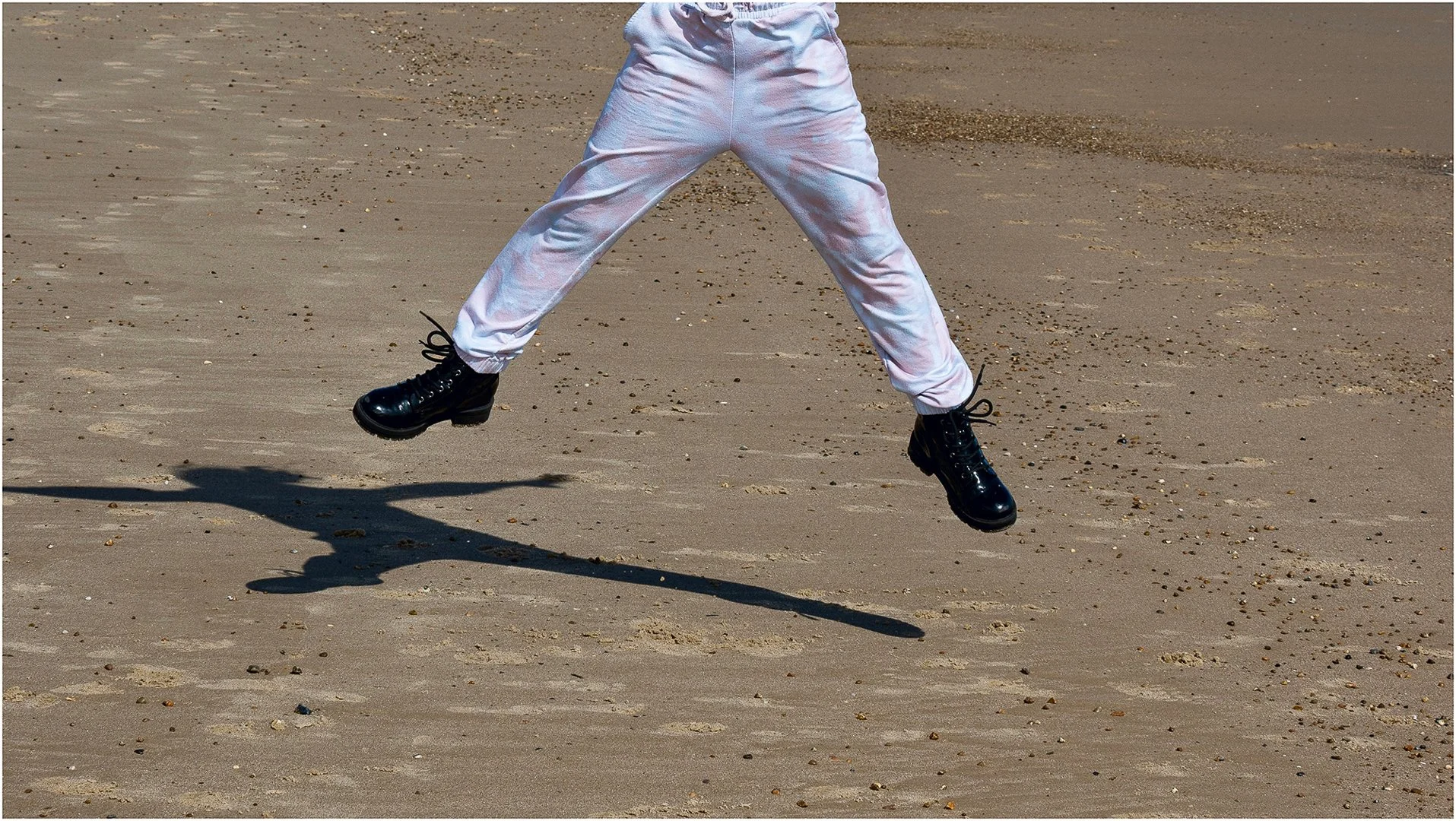 Jumping Legs - Sandy Cowley