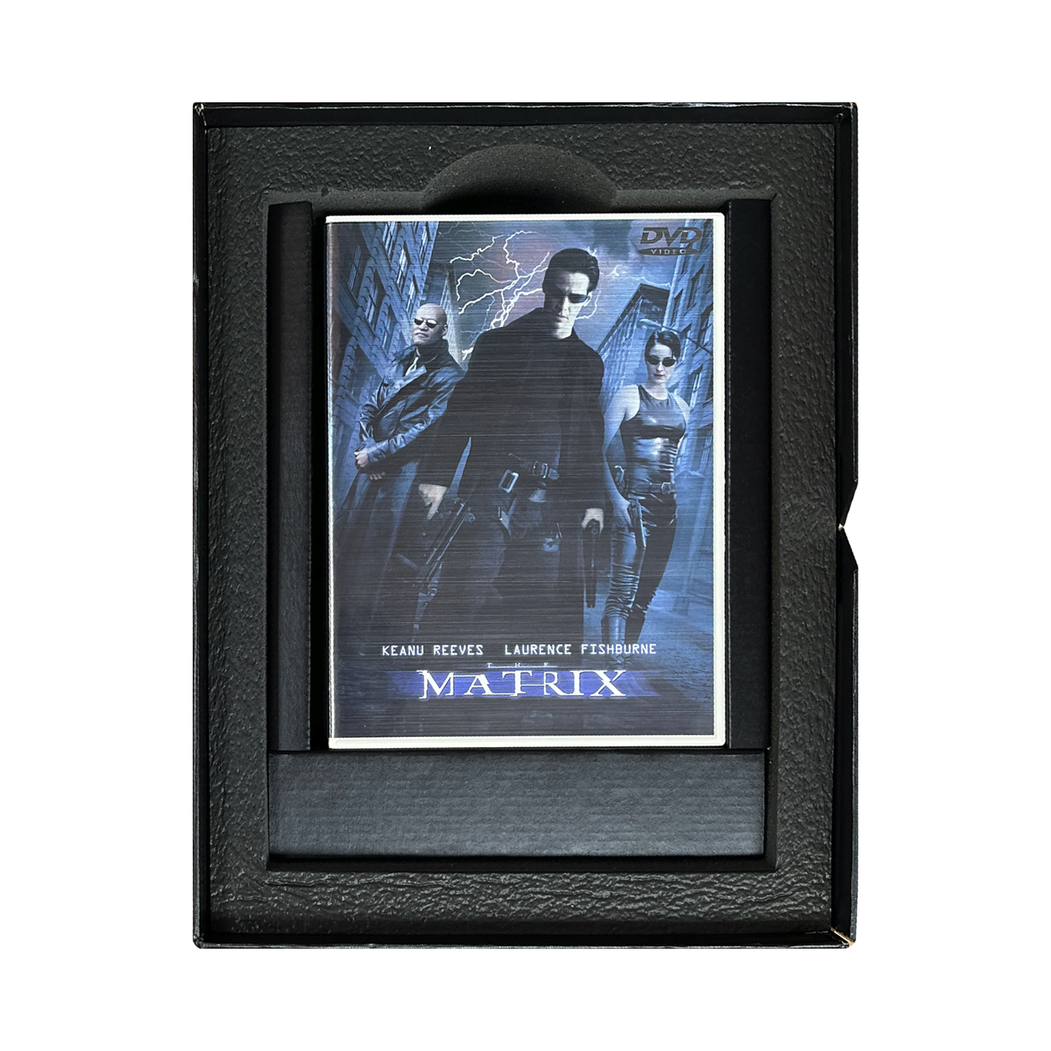 Matrix-Box-_0001s_0002_DVD-In-Box.png