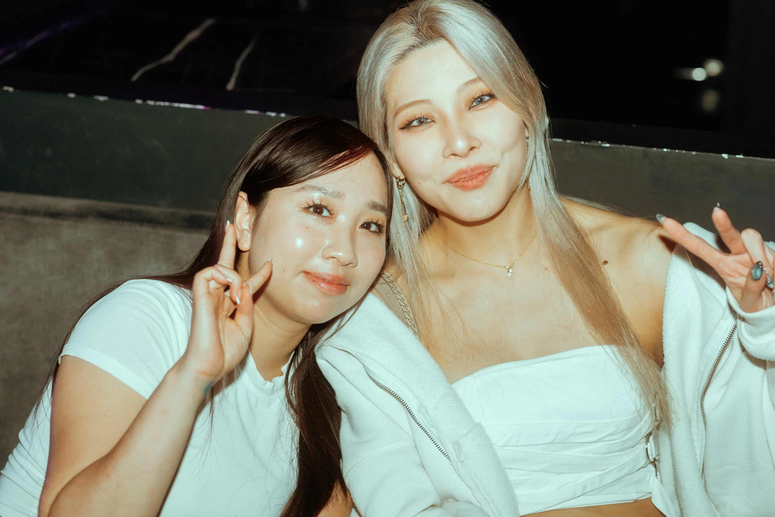 80WAVE Party picture