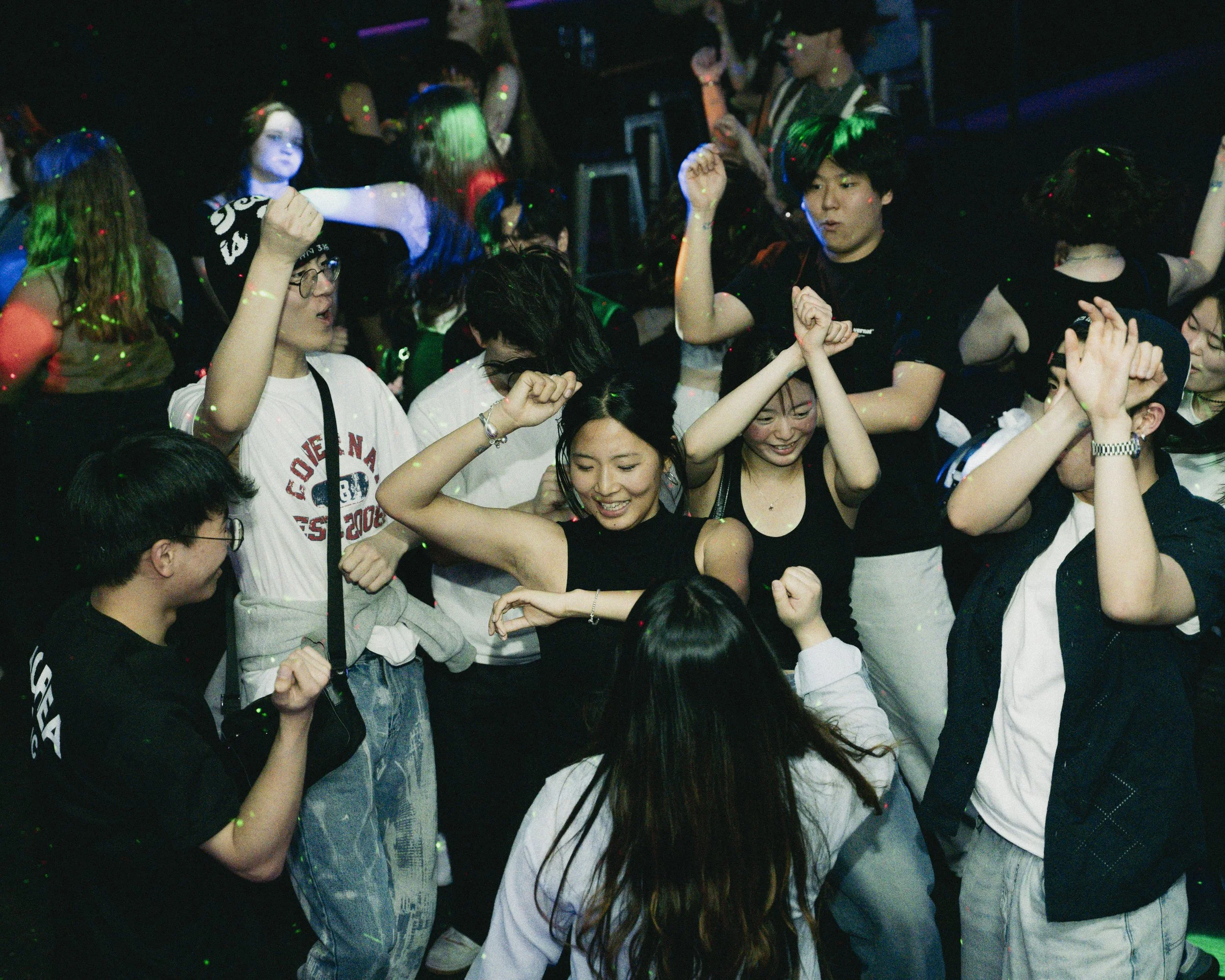 80WAVE K-POP Party picture