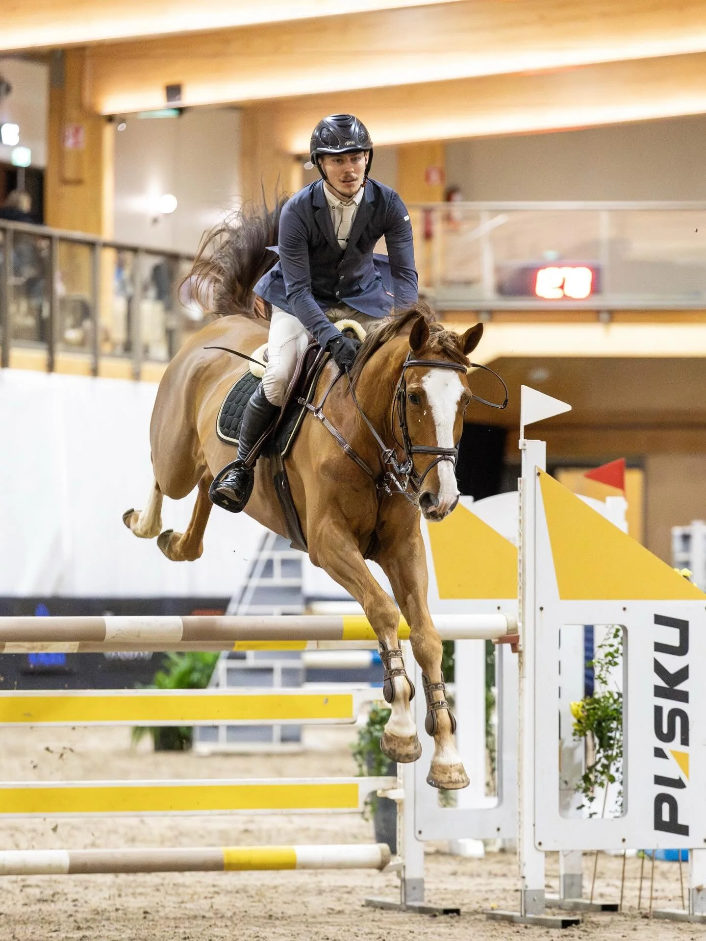 24.1 Ratsastuskeskus Aino

Kuvattuna luokat 15A-20, linkki kuviin l&ouml;ytyy biosta 🧡 Huomenna viel&auml; jatketaan ja olen kuvaamassa kaikki luokat!

#jennahanninenphotography