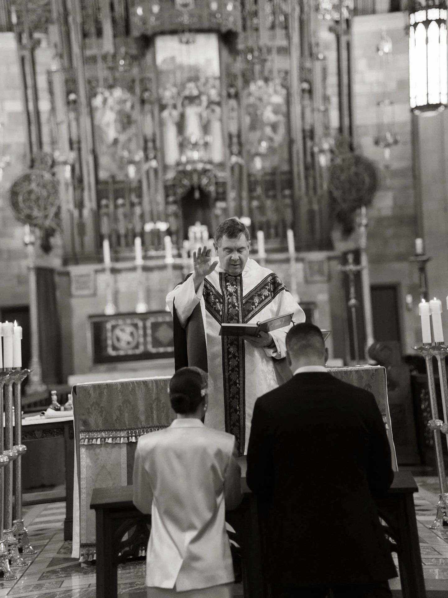 Weddings in the Catholic Church are full of meaning, tradition, and beauty ⛪️

Here are three things that make them truly unique: 

1. The Nuptial Blessing: A special blessing during the Mass asking God for special graces, including fidelity, the ble