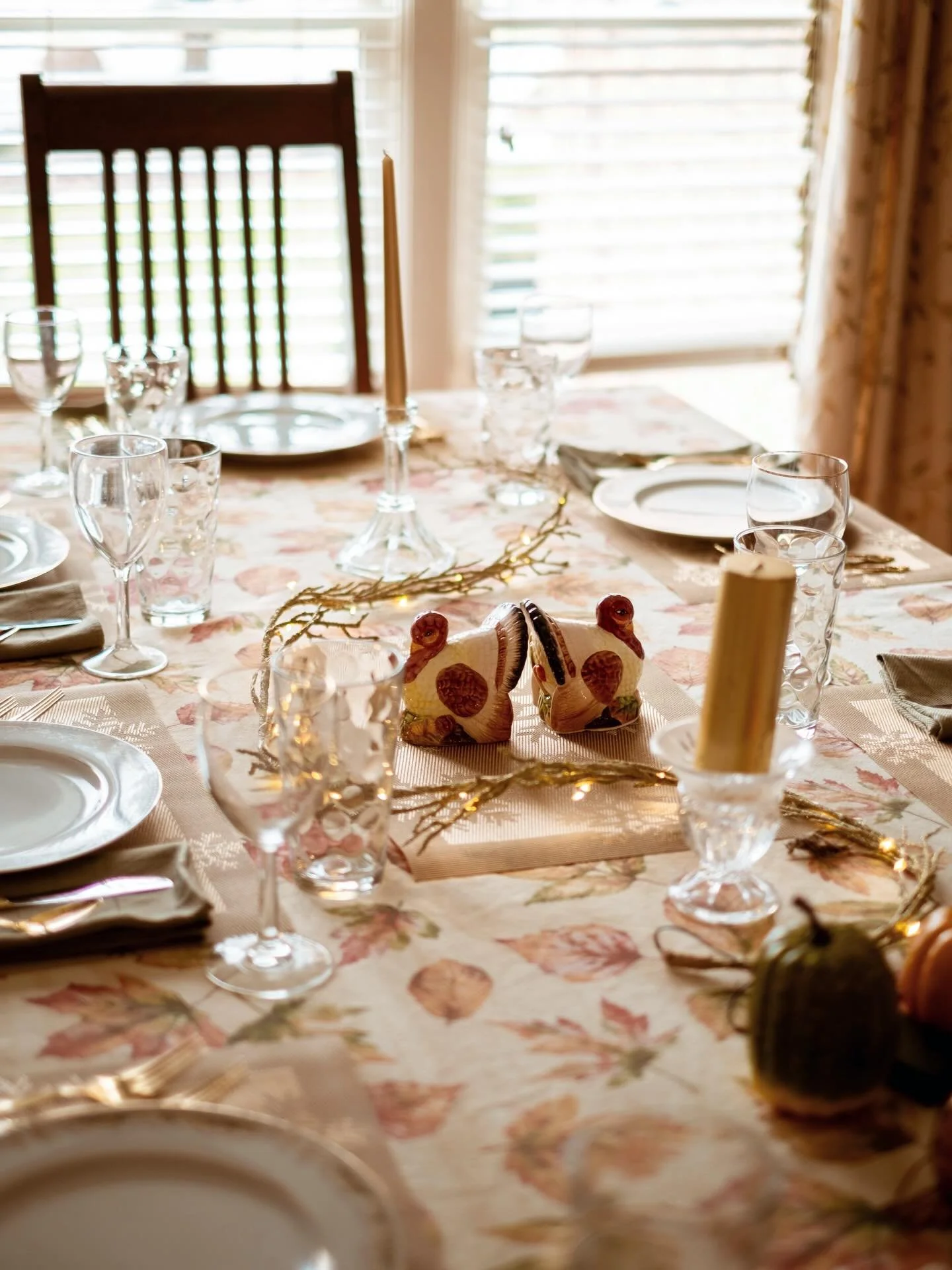 Grateful today for the beautiful New York City, my new apartment, and the friends &amp; family I get to gather with. Happy Thanksgiving 🤍🍂