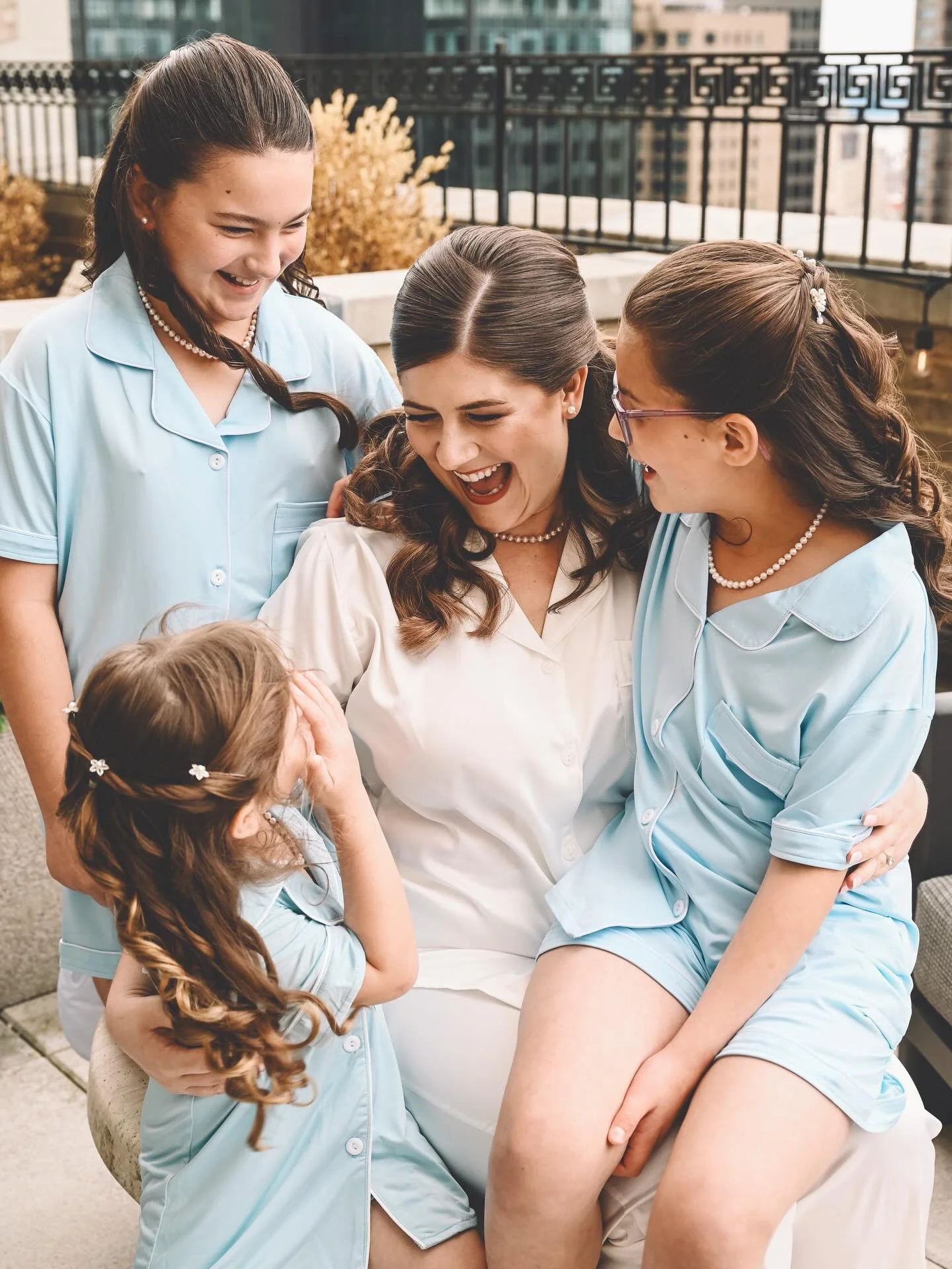 Something old, something new, something borrowed&hellip;🩵

📸 Roberto Carlo Photography

#BridalPrep #BridesmaidsInBlue #SomethingOldSomethingNewSomethingBorrowed #WeddingMorning #BrideTribe #WeddingDayPrep #NYCWeddings #WeddingPlannerNYC #BridalPar