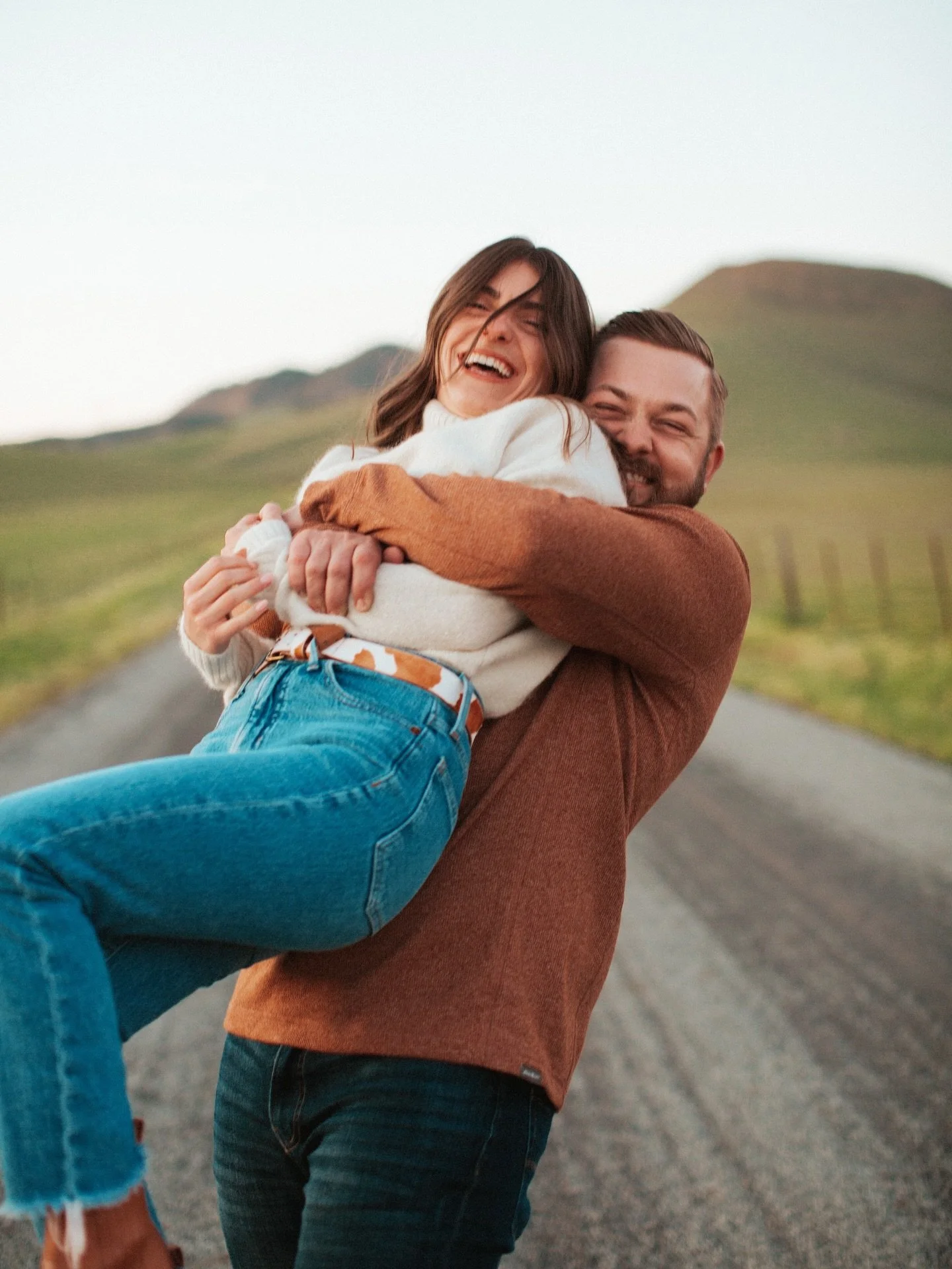 The engagement season is a joyful one! It is the perfect time to slow down and enjoy the moment 🩷 What&rsquo;s the one thing you&rsquo;re most excited about planning for your wedding?

#engaged2025 #engaged2026 #nycweddings #citywedding #catholicwed