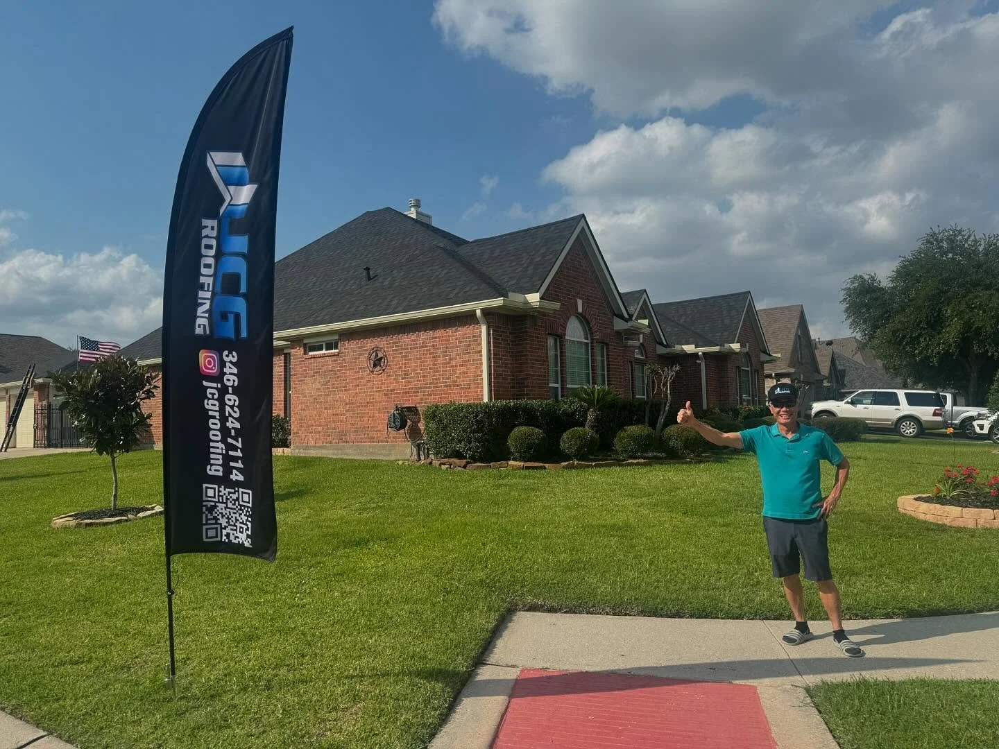 Big thank you !! to Sum &amp; Tran for trusting JCG Roofing with their roof replacement! It was a pleasure working with you both , your home looks amazing and is now fully protected for years to come.
If you need a roof, give us a call&mdash;we&rsquo