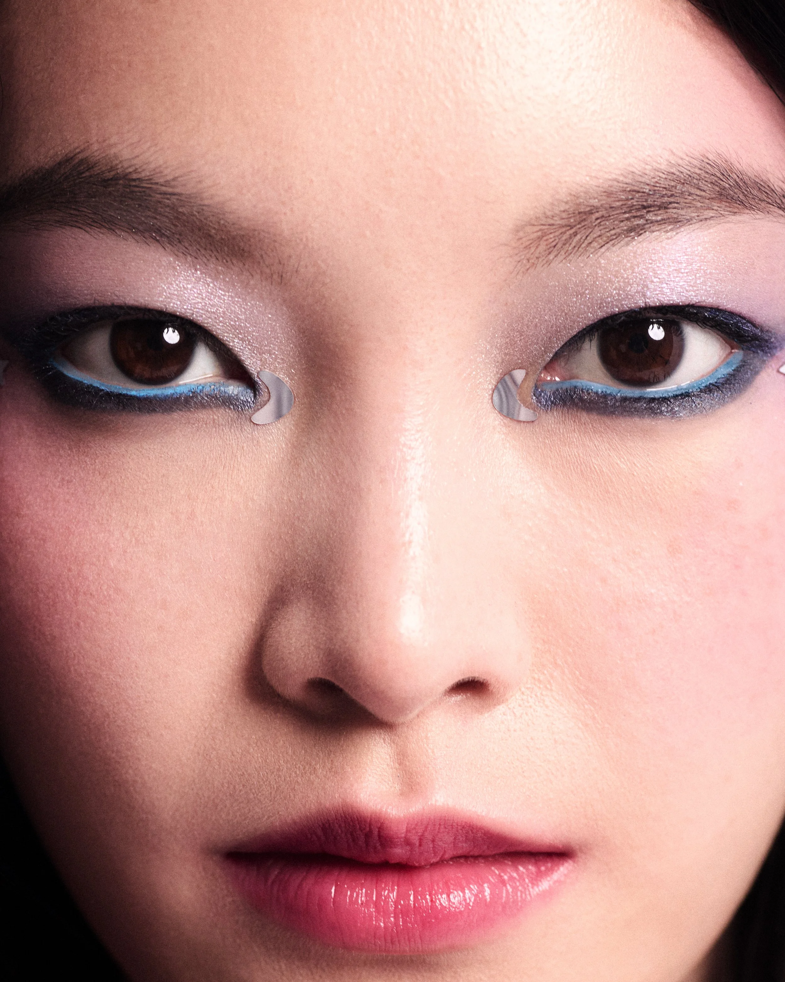 Vogue_Thailand_Aug_202631058_RET 1.jpg