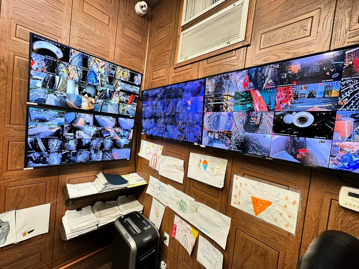 Enterprise Setup 📺
Server Maintenance & Camera setup
#IMSITSOLUTIONS
1. #HomeAutomation
2. #SmartHome
3. #HomeSecurity
4. #TechSolutions
5. #ITServices
6. #SmartLiving
7. #SecuritySystems
8. #ConnectedHome
9. #IoT
10. #HomeTech
11.