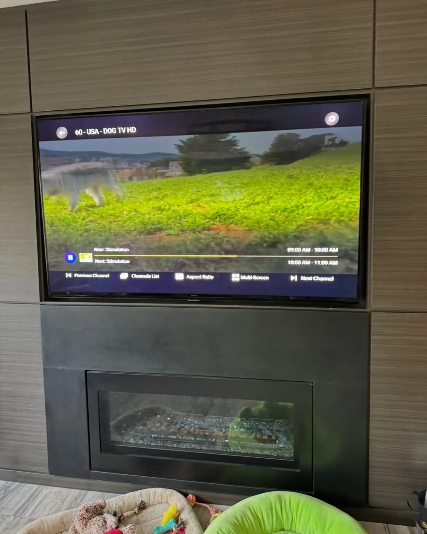 Flawless, Seamless Professional TV Wall mounting with recessed wire tuck 📺
#IMSITSOLUTIONS

	1.	#HomeAutomation
	2.	#SmartHome
	3.	#HomeSecurity
	4.	#TechSolutions
	5.	#ITServices
	6.	#SmartLiving
	7.	#SecuritySystems
	8.	#ConnectedHome
	9.	#IoT
	10