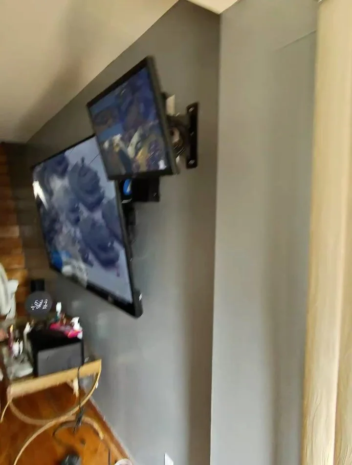 Clean TV setup transformation completed by IMS IT Solutions

All wiring, power connections, and equipment were professionally relocated from below the TV to a hidden setup directly behind the display for a cleaner, modern finish.

✔ Concealed wiring
