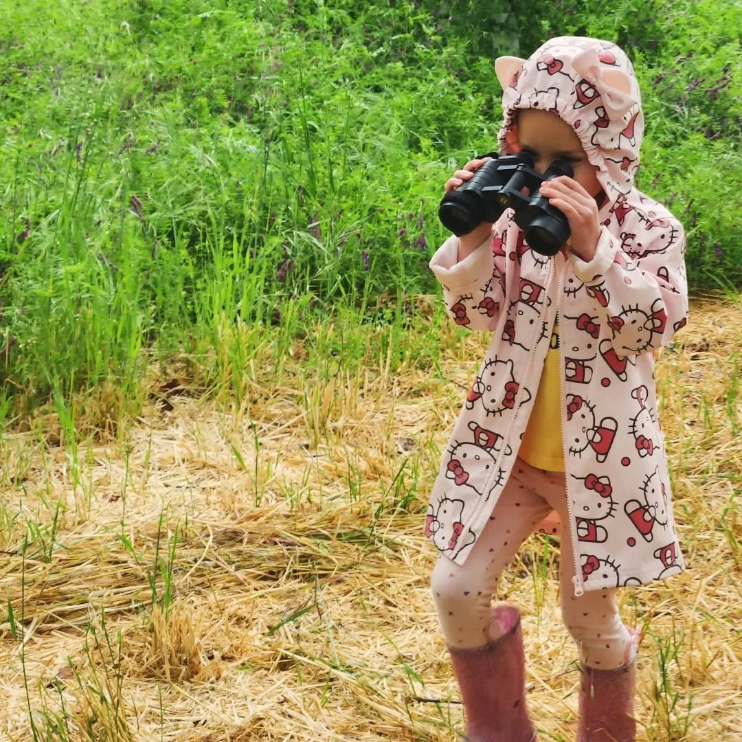 Wiggle Worms this Sunday!
📍Bryte Park (by the old playground)
⏰️ 9:30‐11:30am
🐦&zwj;⬛ Nature Walk starts a 10:15am

✨ Become a Backyard Bird Detective! ✨

Have you ever wanted to spot birds and learn their secrets? This Sunday, join us for Nature P