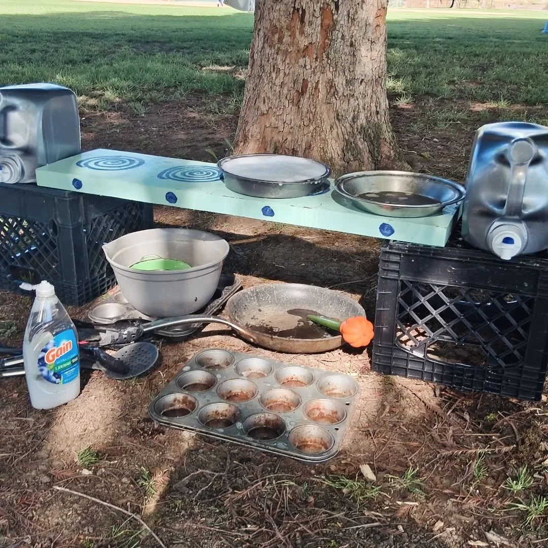 Mud kitchen addition, we now have a stovetop!