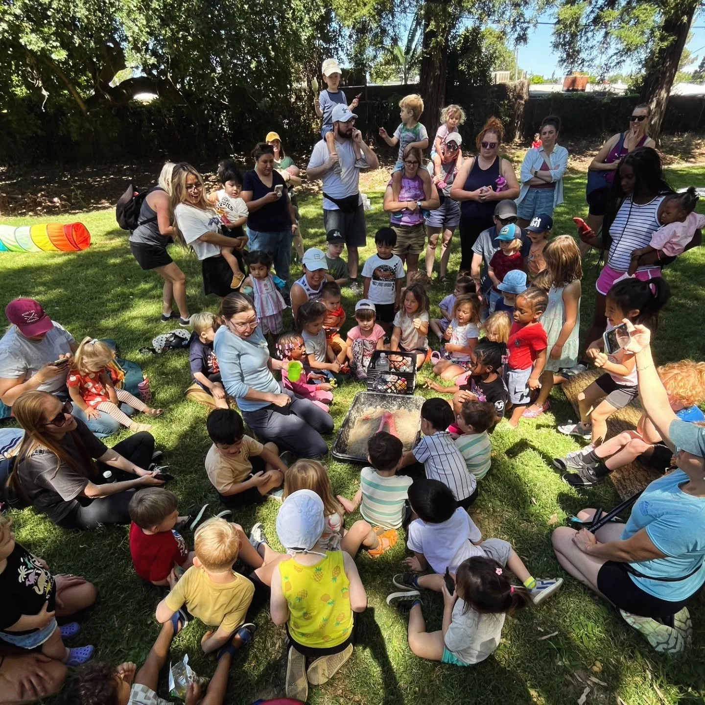 New park. New families. 

So many new friends found us for the very first time at our new location, yay!

Little ones, and big ones, arrived dressed to the theme, even a matching dino family. We love our nature play community! 🦖🦕

We can't wait to 