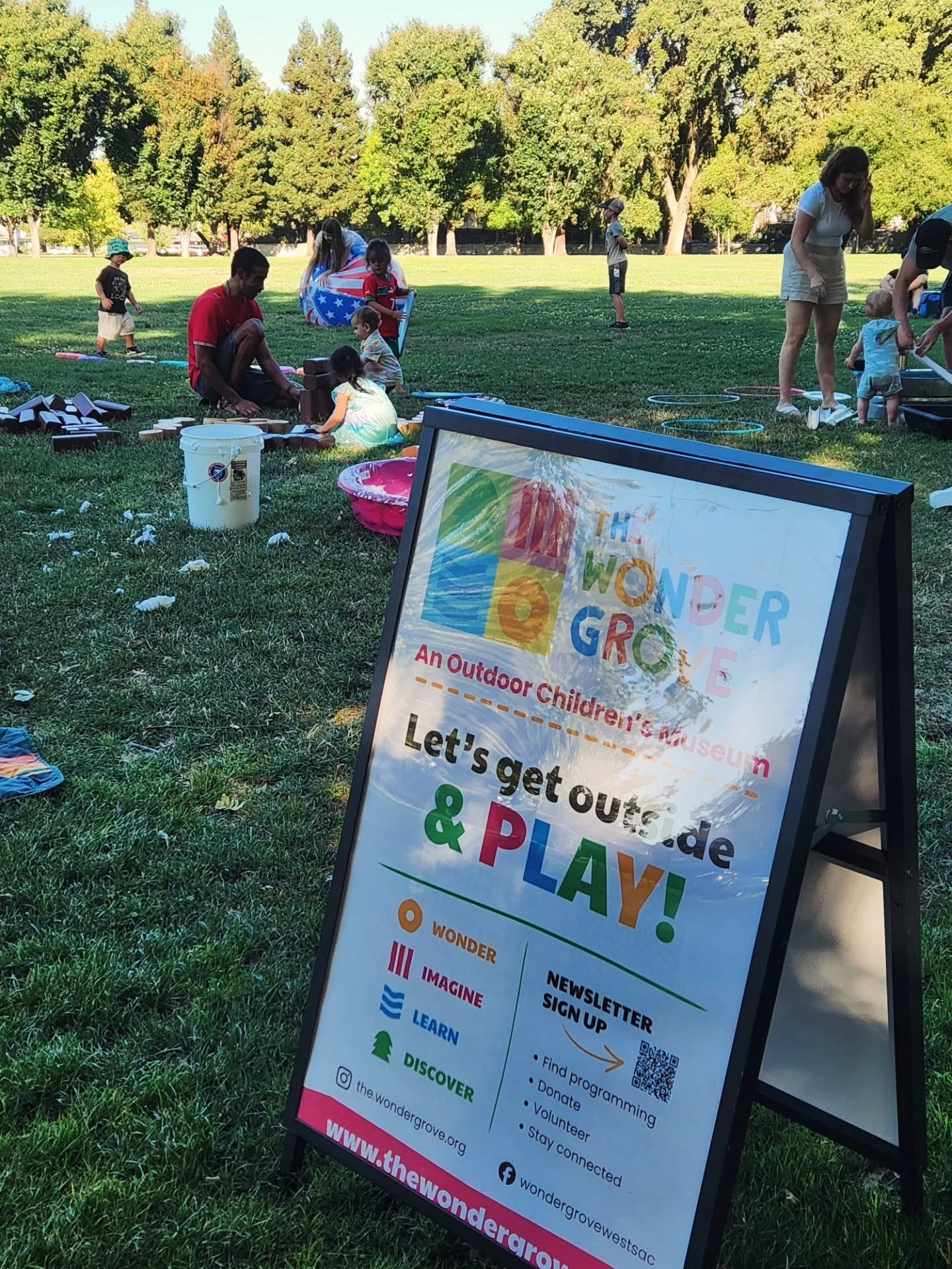 🌞 It was a hot one but we still played! One more surprise play next week. 

👀 Any last minute neighborhood nominations?