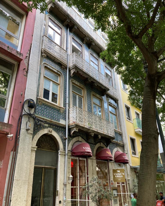 Coming Soon -   Lisbon Apartment Building