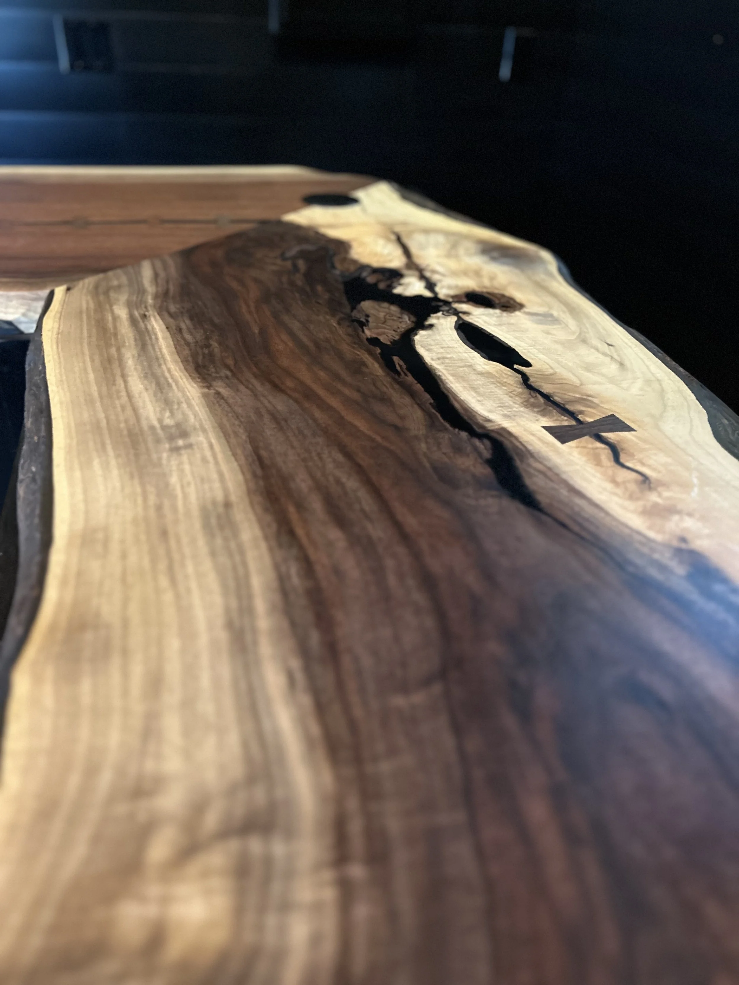 More inlays and some black epoxy!