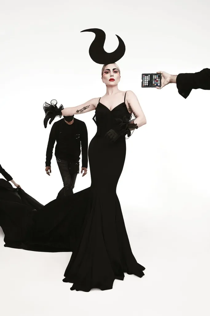 211105_THR_LADY_GAGA_01_001-copy-2-EMBED-2021.webp
