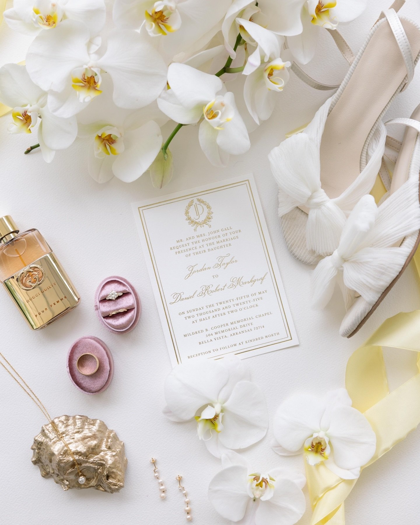 Will never get over these colors &amp; details from Jordan + Dan&rsquo;s Wedding and these are just the previews!!!! You would never know that the entire day was forecasted to thunderstorm and yet the Lord was gracious and gifted us by holding off th
