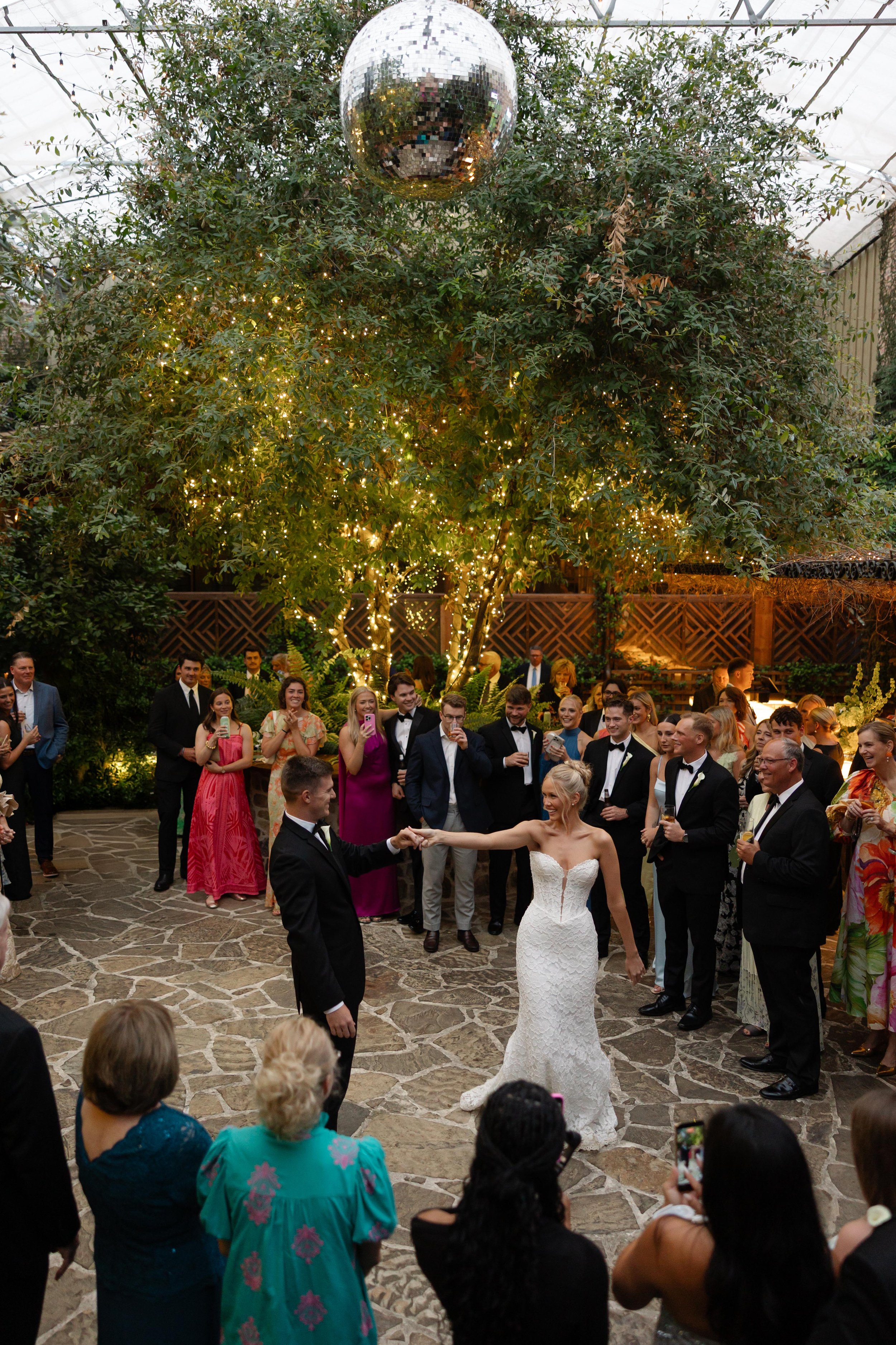6MaggieBennett_Reception-56 copy.jpg