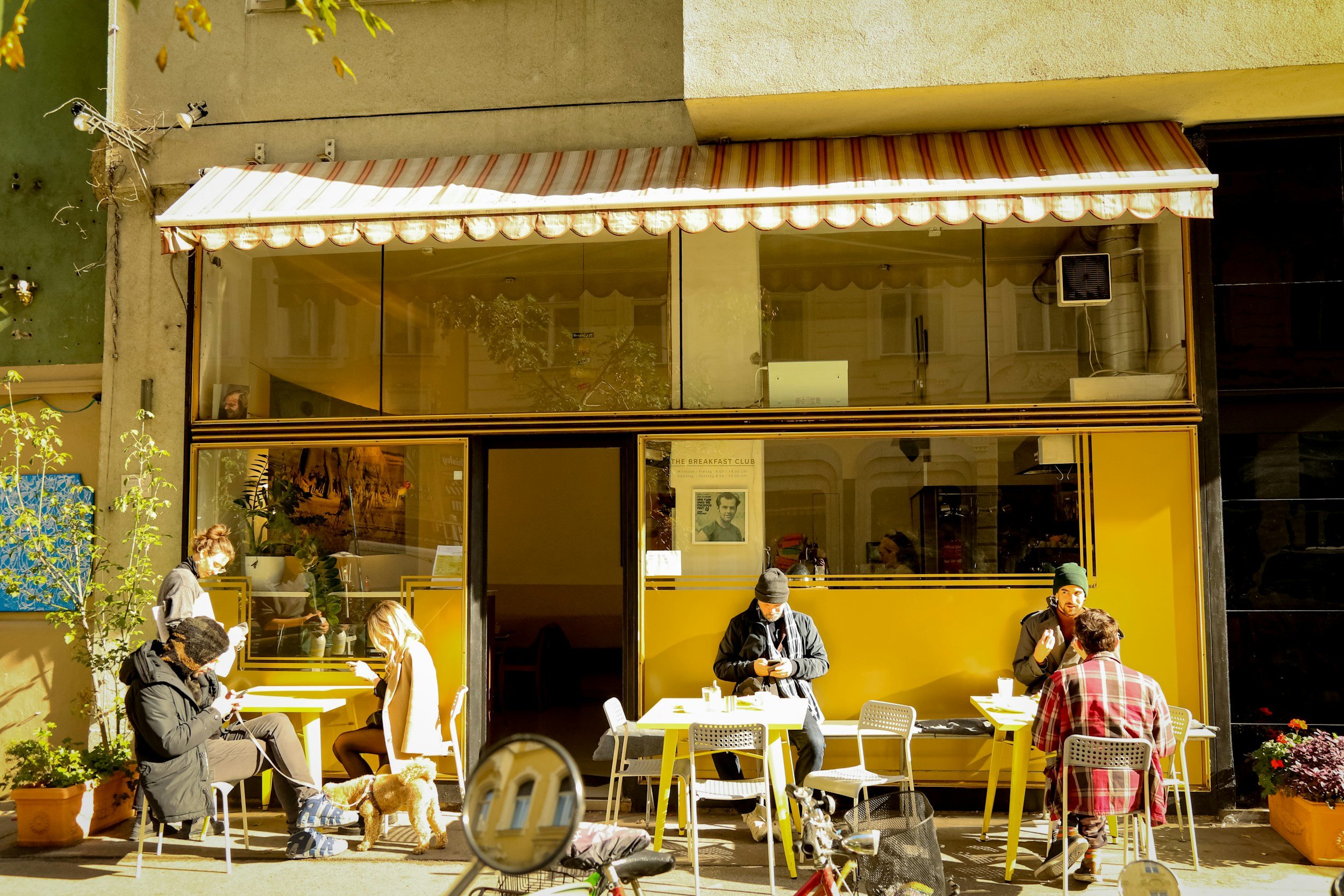 vienna cafe afternoon