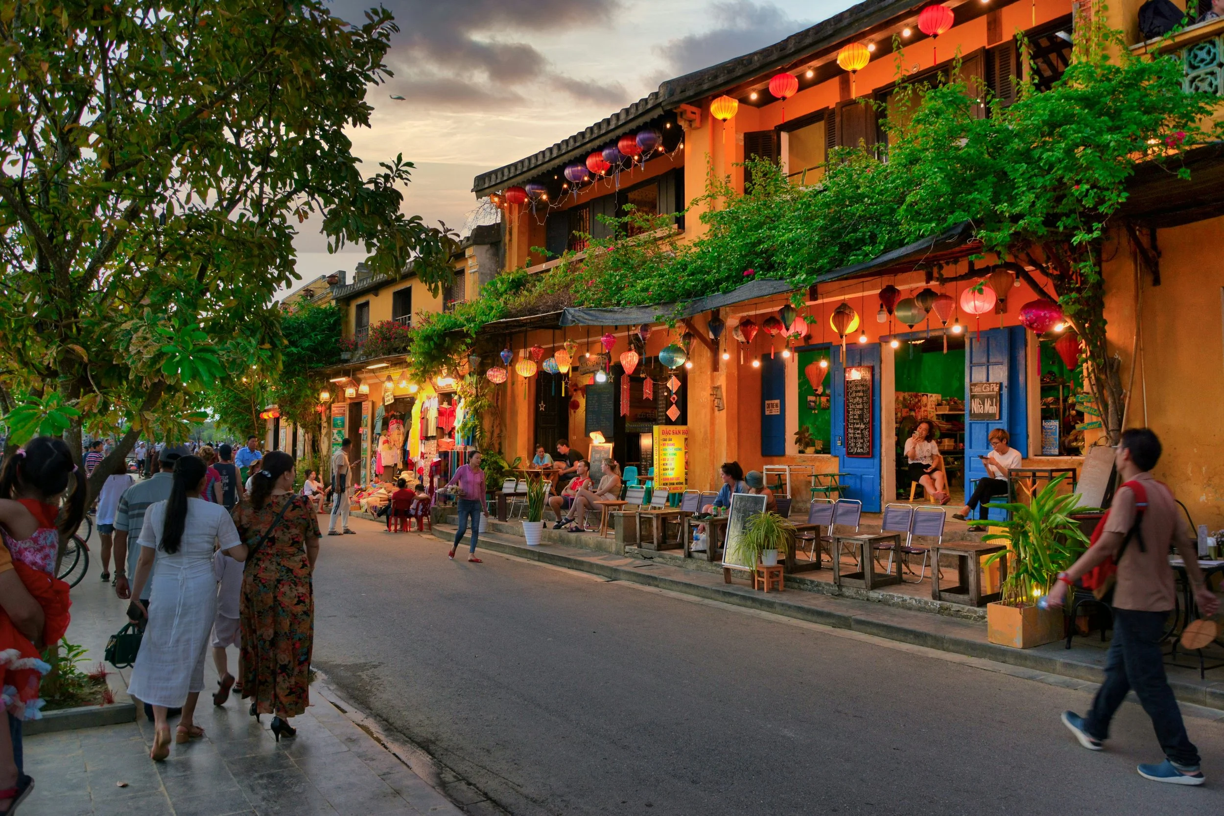 hoi an old town vietnam