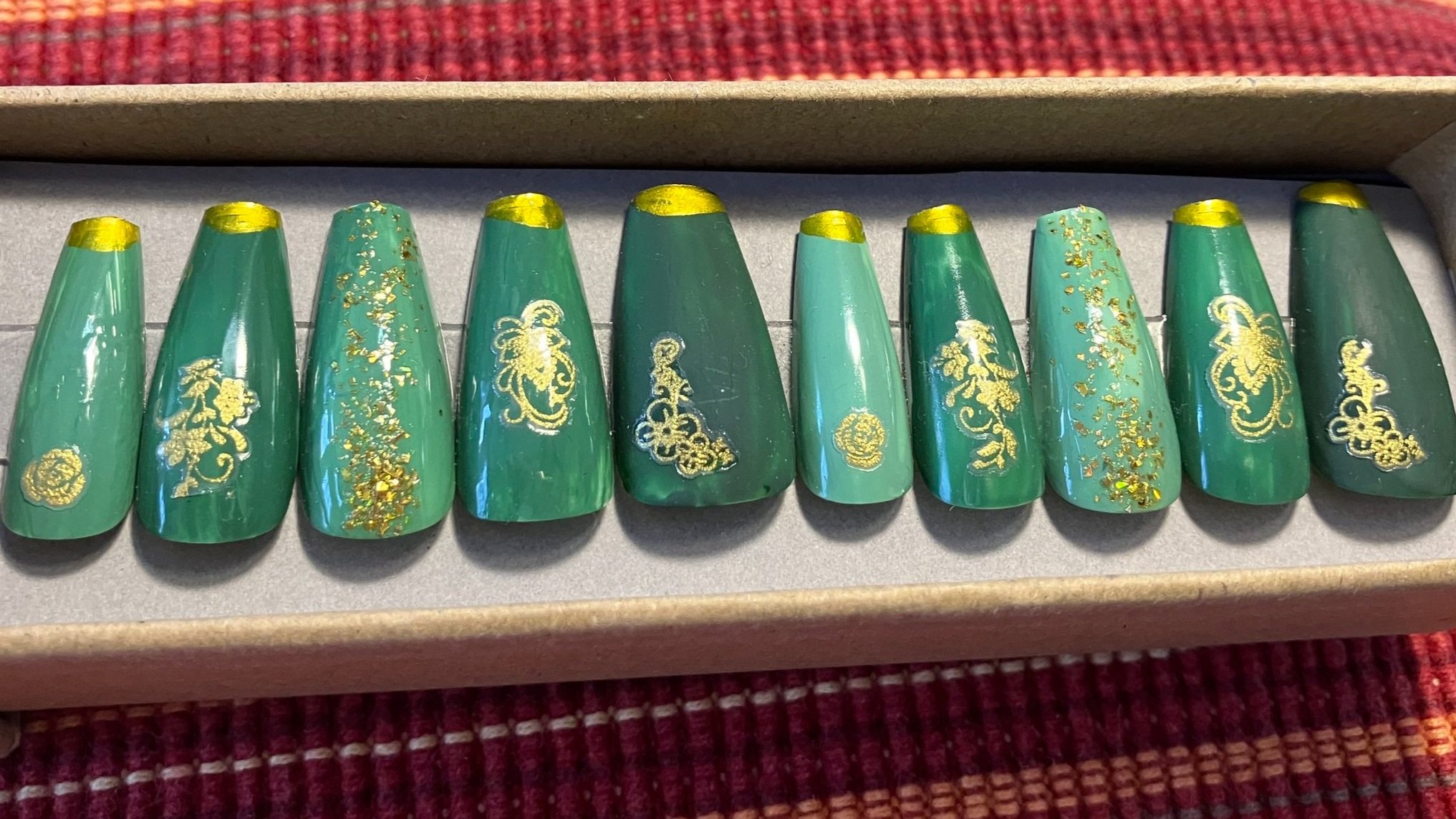 Green+and+Gold+Beauties+%283%29.jpg