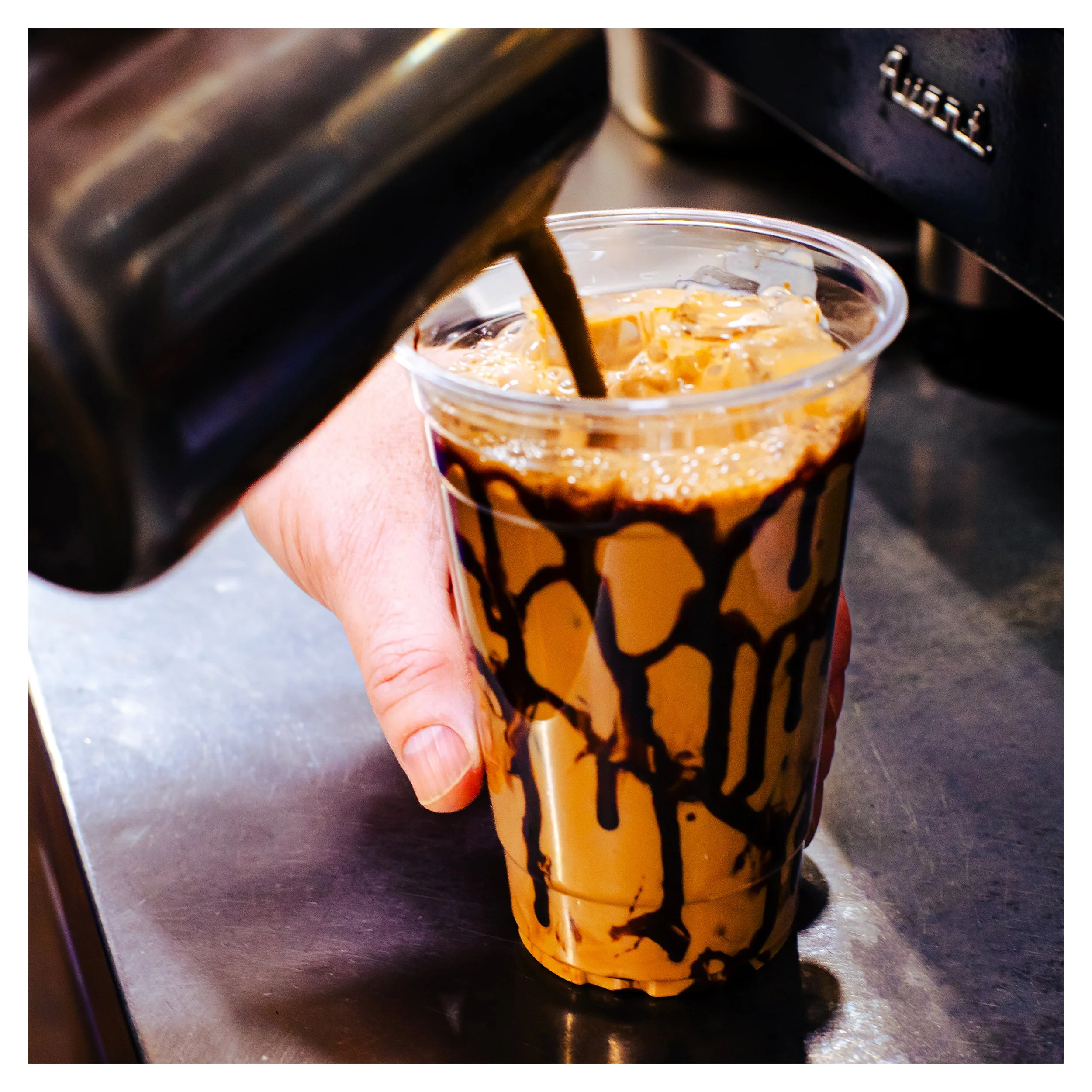 1_Mocha_Pour_Red_Canyon.jpg