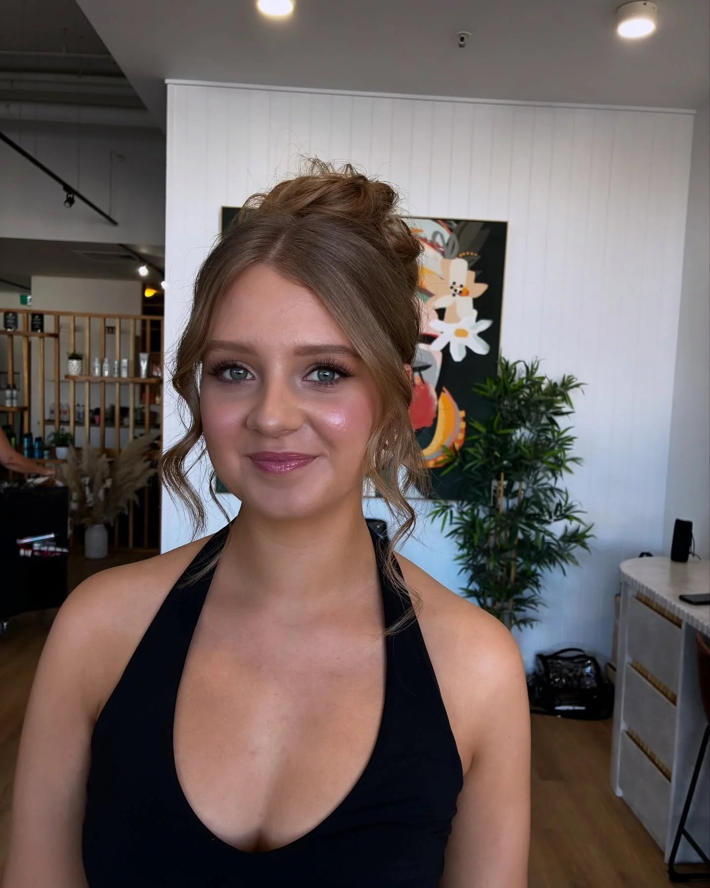 Formal glam with a twisted up-do on the beautiful @audreyreed._ 🤩🤩🤩
#formal 
#brisbaneformal 
#twistedupdo 
#texturedupdo 
#formalupstyle 
#Brisbanehairandmakeup