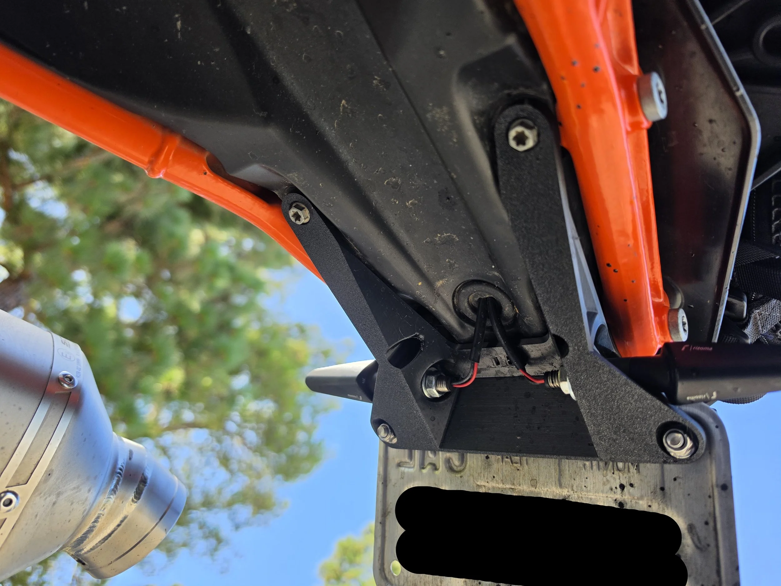 ktm_890_adventure_r_tail_tidy_hoser_factory.jpg