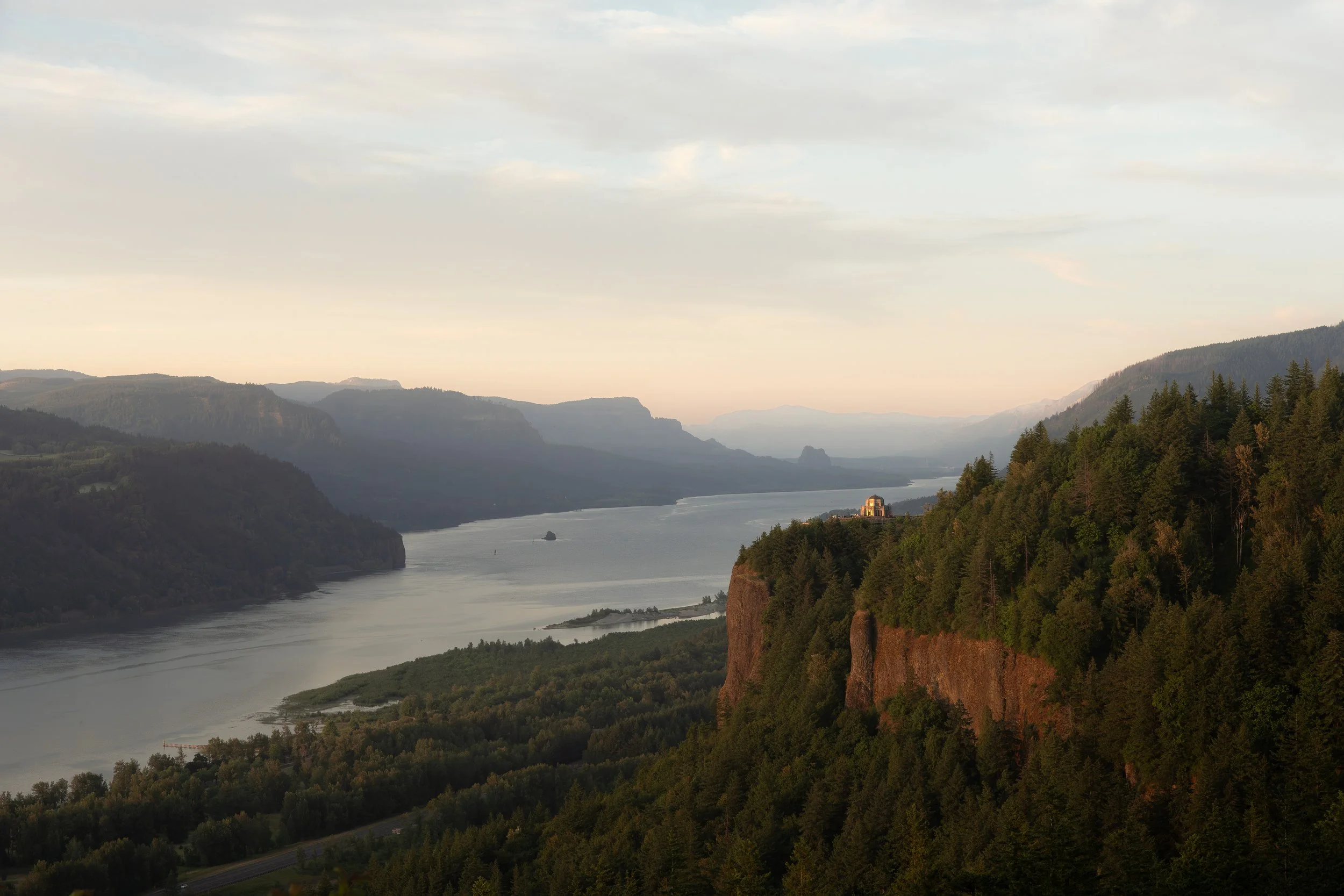 Vista House &amp; Crown Point: How to Photograph the Columbia River Gorge