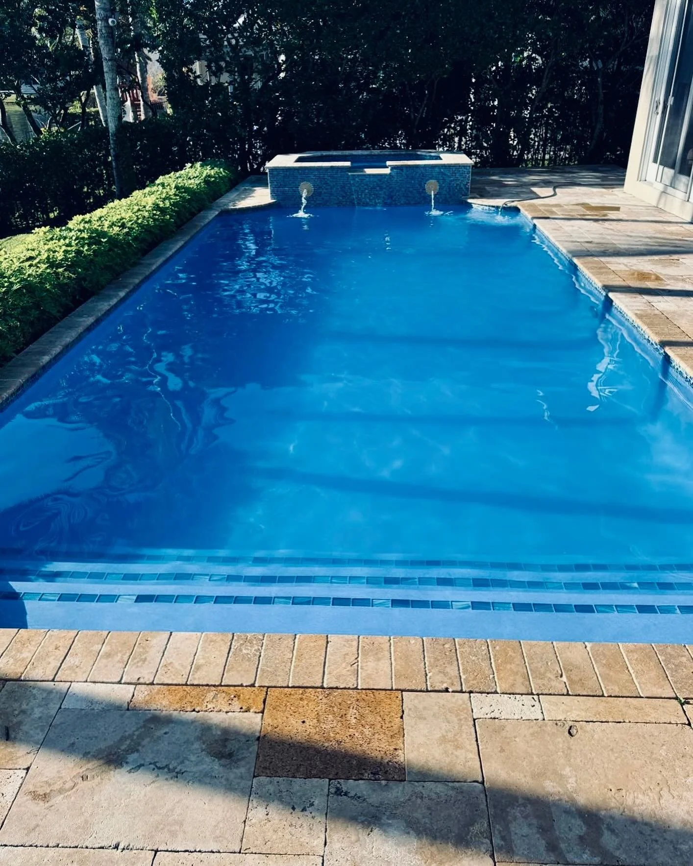 Complete Renovation for this pool and outdoor living space! 
.
.
.
#BetterCallSalPools #PoolRenovation #FloridaPools #DiamondBrite #PoolTile