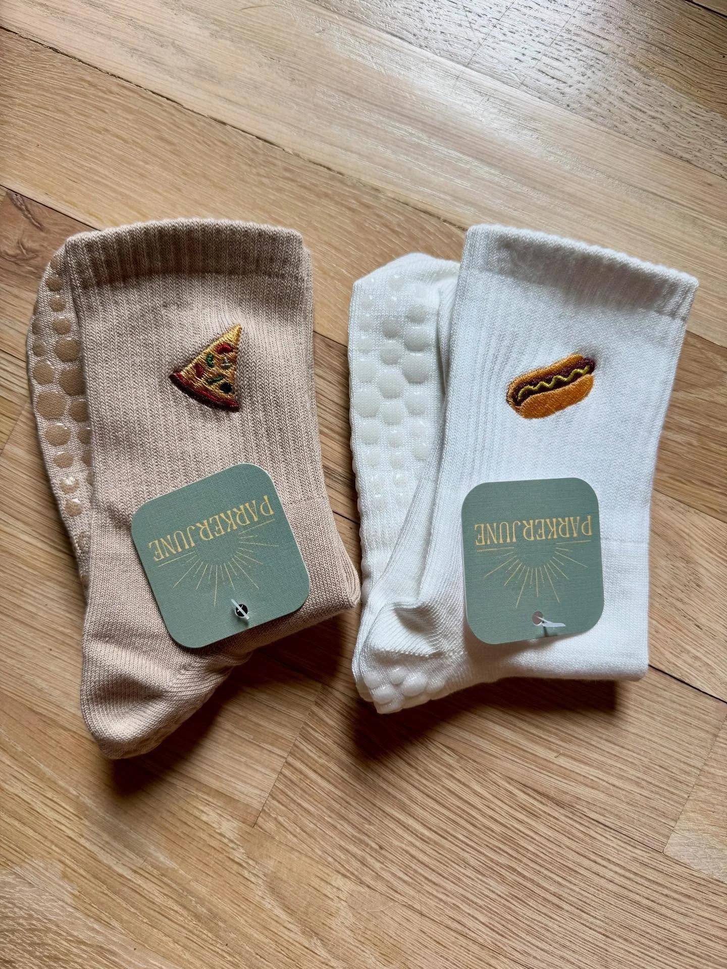 Don&rsquo;t recommend grocery shopping while hungry but DO recommend making socks while hungry because these turned out really cute IMO 🍕🌭