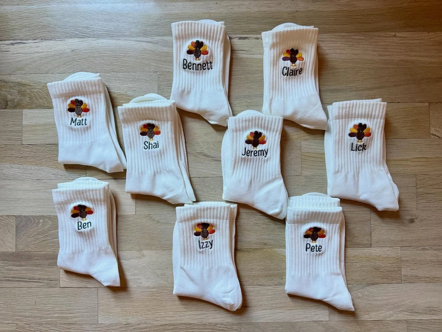 Matching socks for an Etsy customer&rsquo;s Friendsgiving 🦃

#embroidery
#etsy 
#friendsgiving