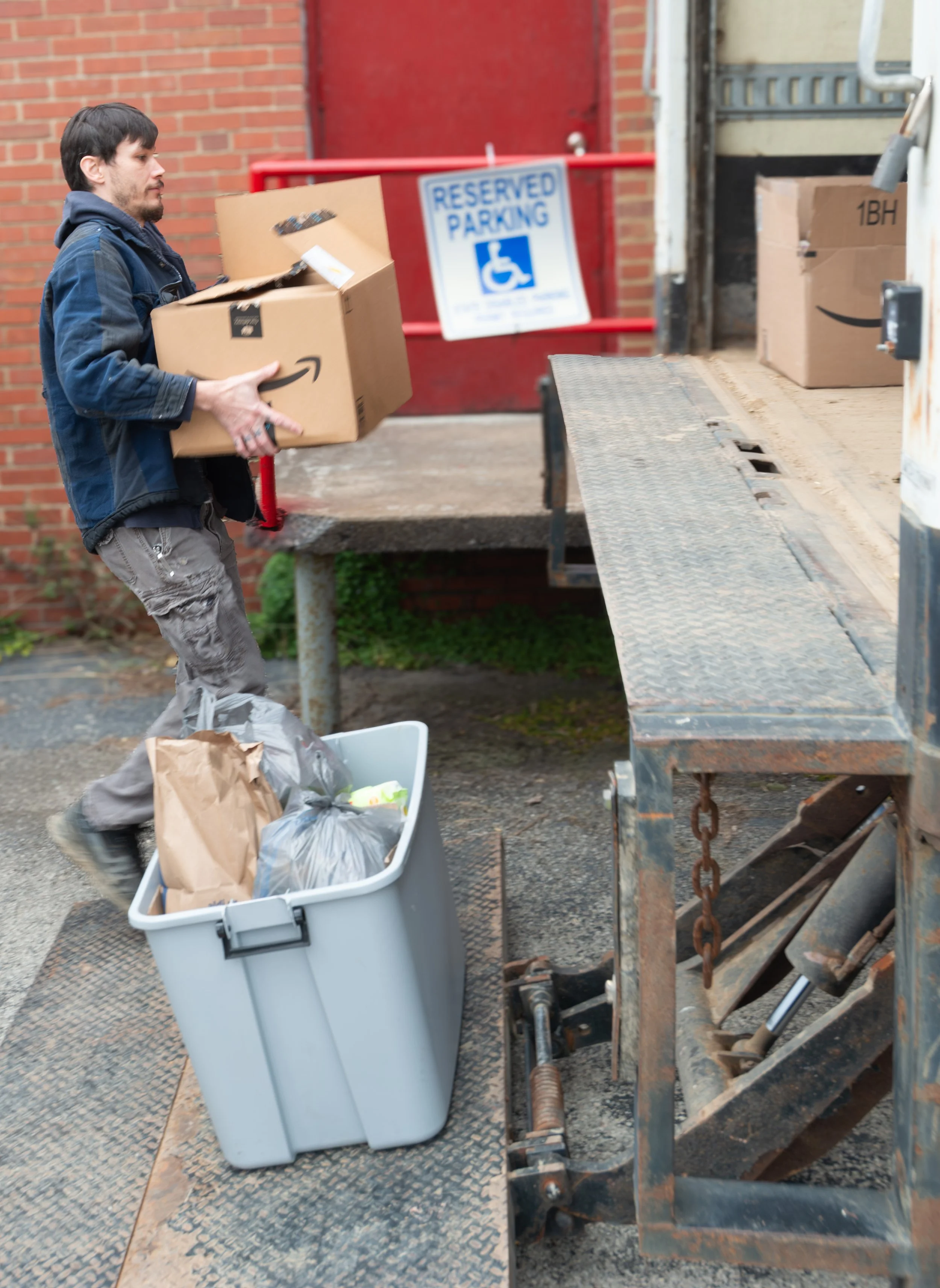 20251115_MVFF_Art Auction & Craft Show-15.JPG