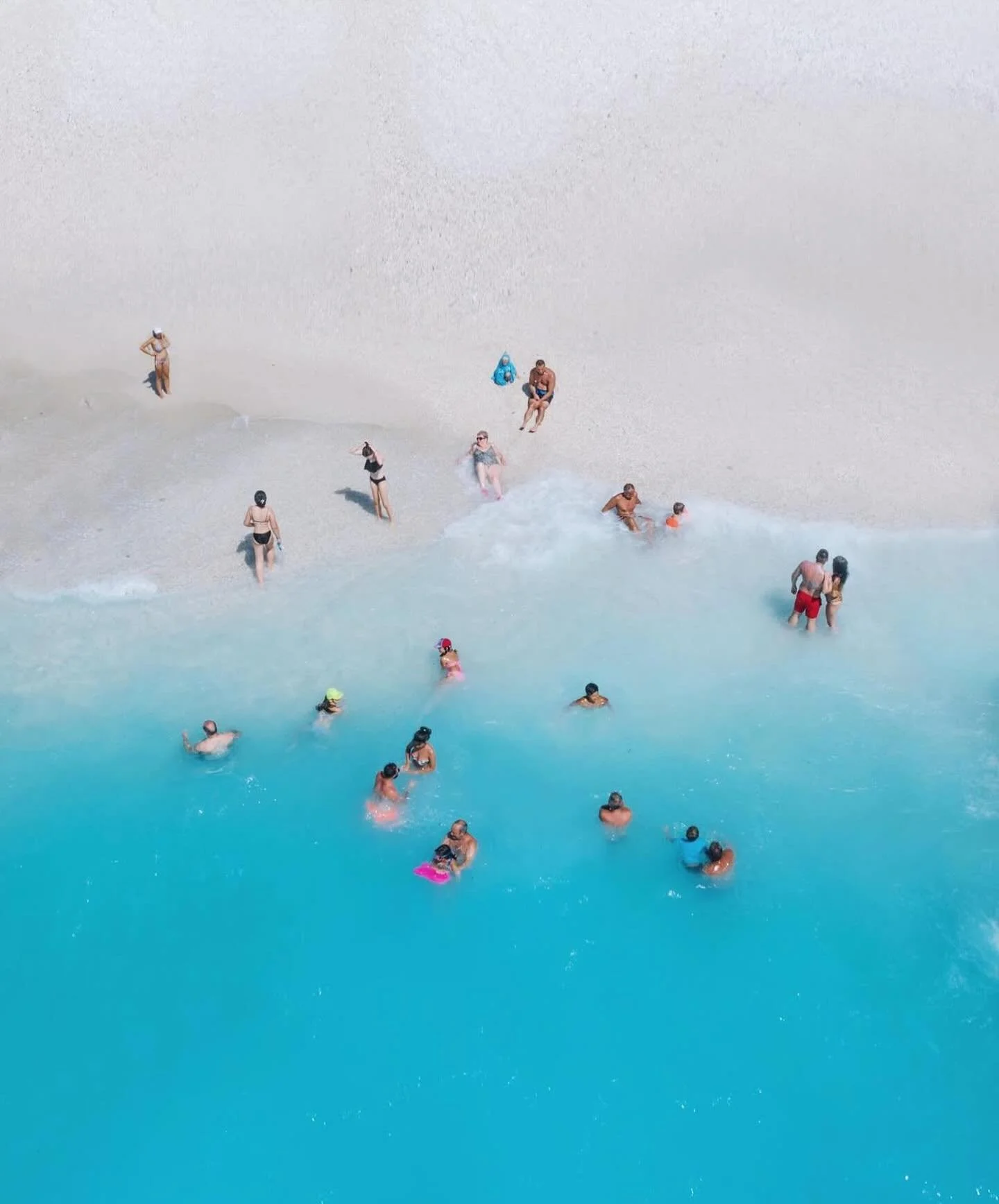 From above, the shoreline becomes abstract. Select photographs by Costas Spathis are available at 1905 Contemporary. Get in touch with our team at info@1905contemporary.com to receive a catalog.

#costasspathis #1905contemporary